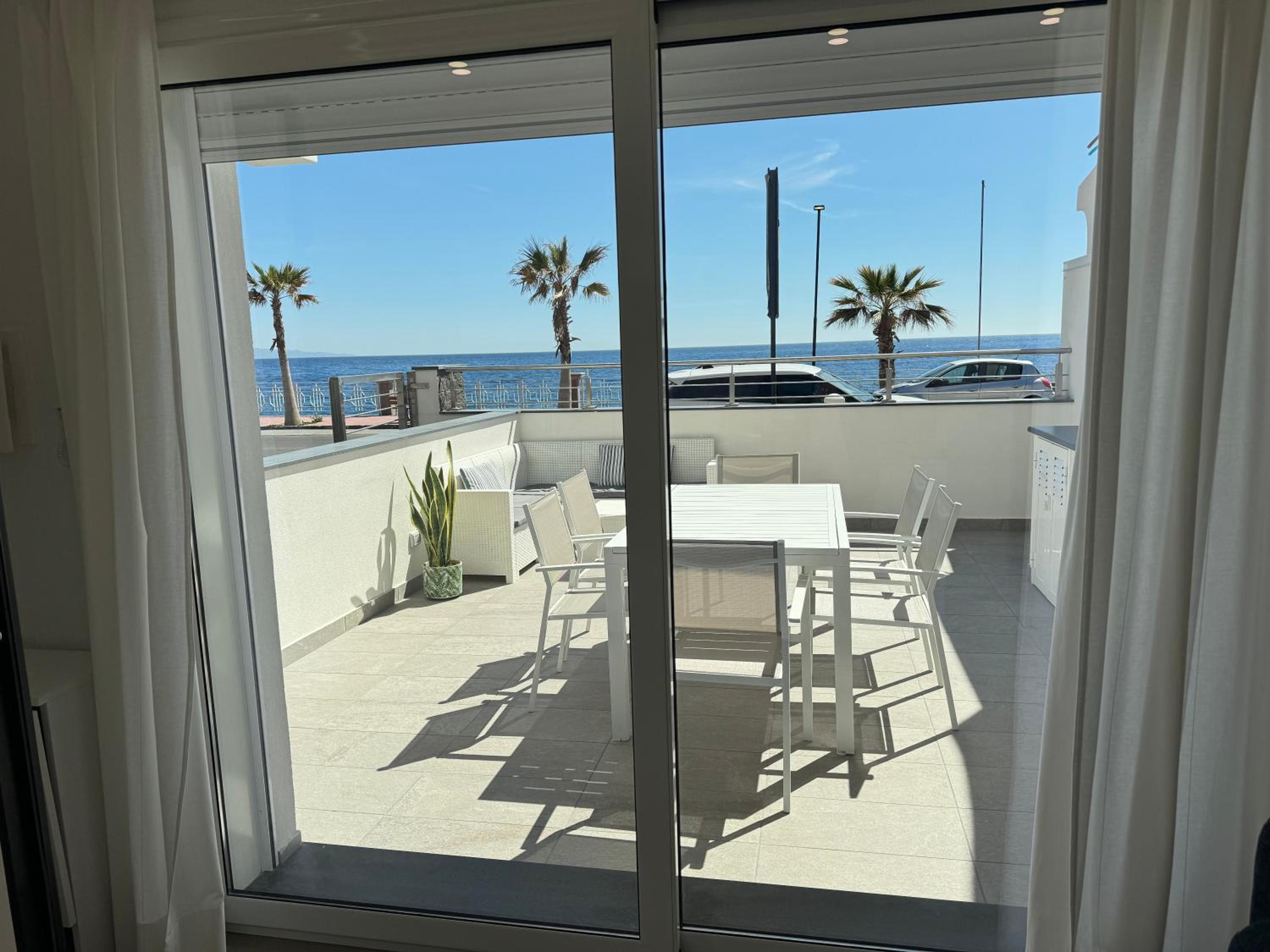 Thetis Apartments