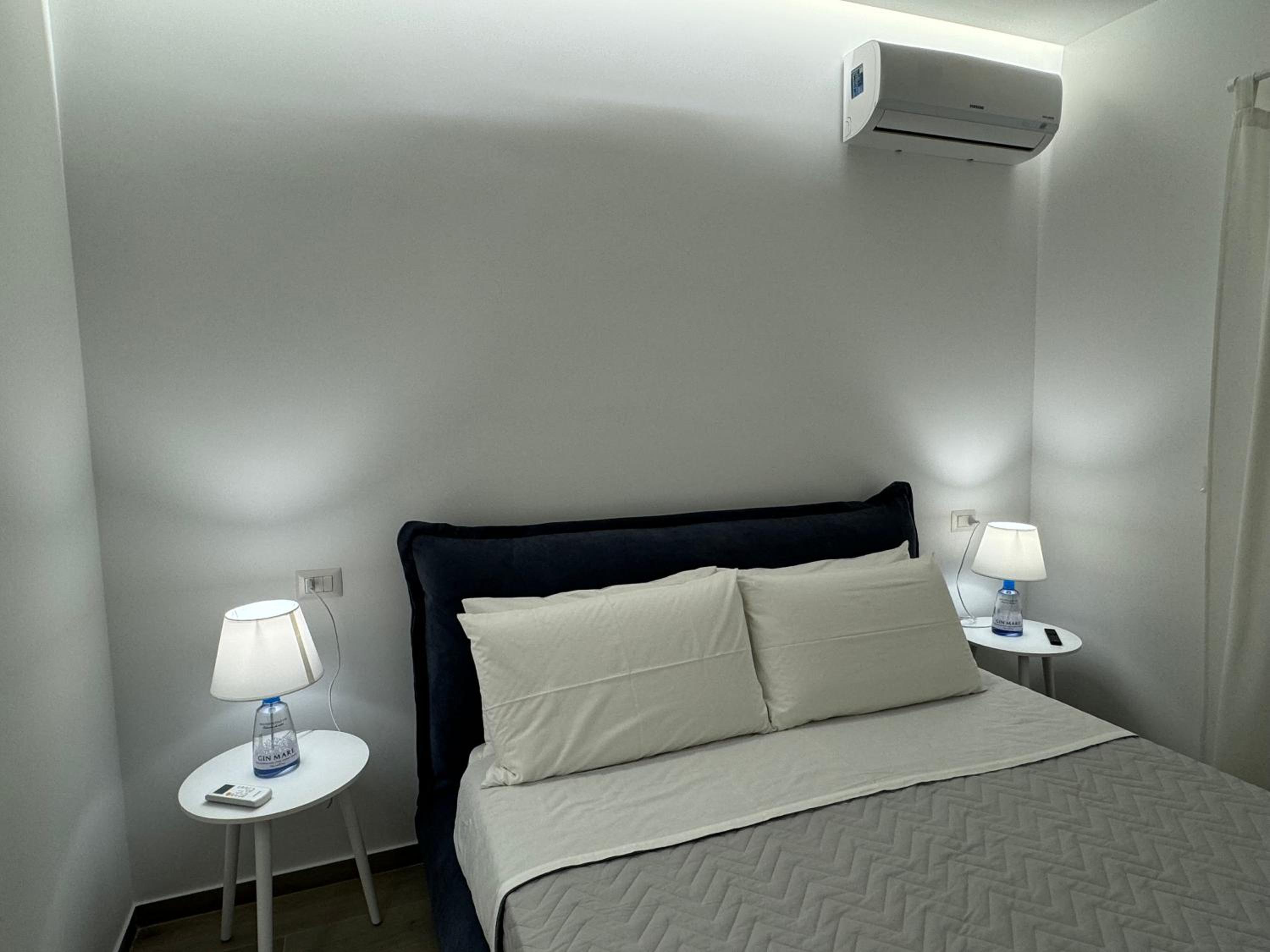 Thetis Apartments