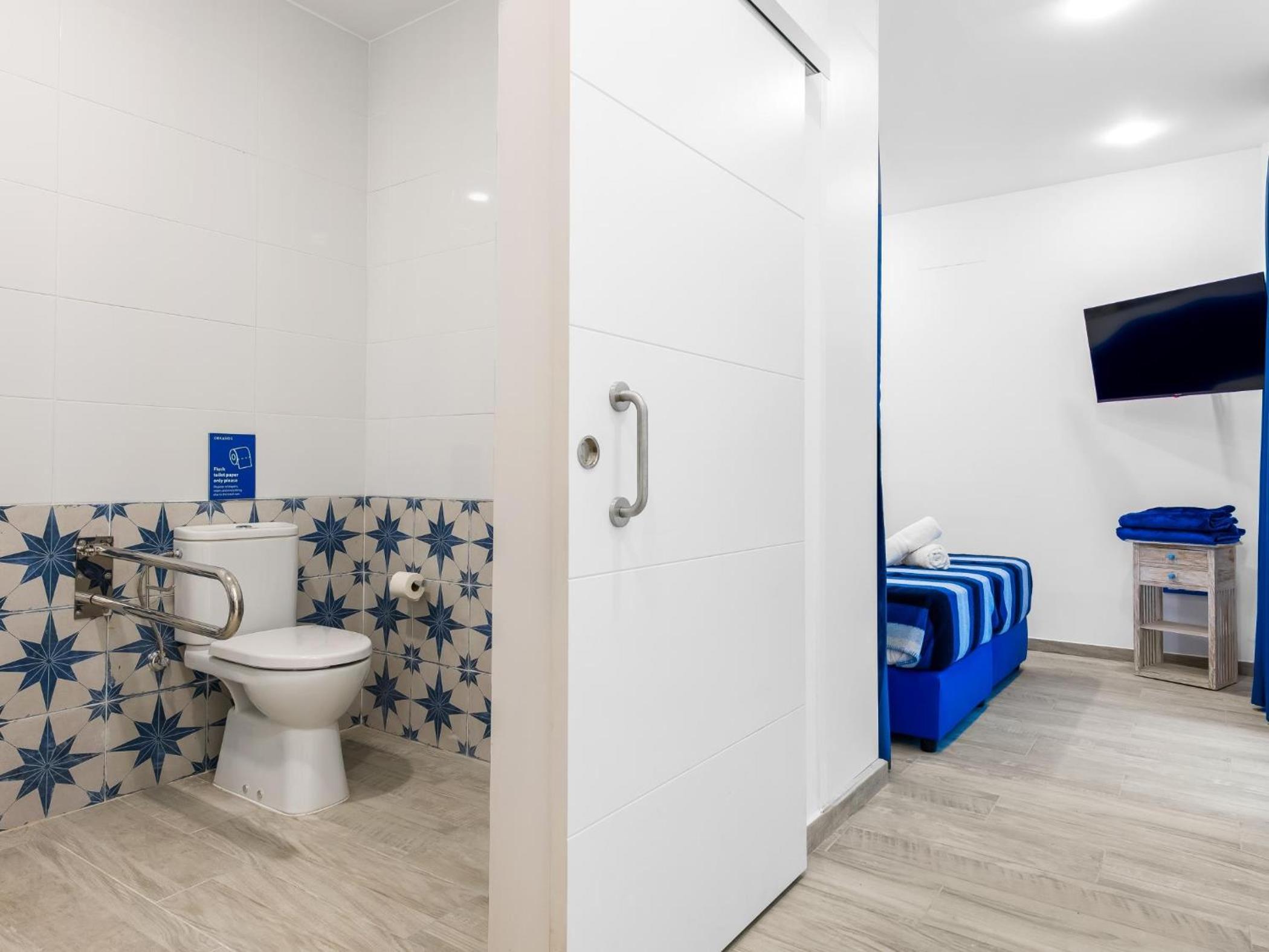OKEANOS Eco Guest House