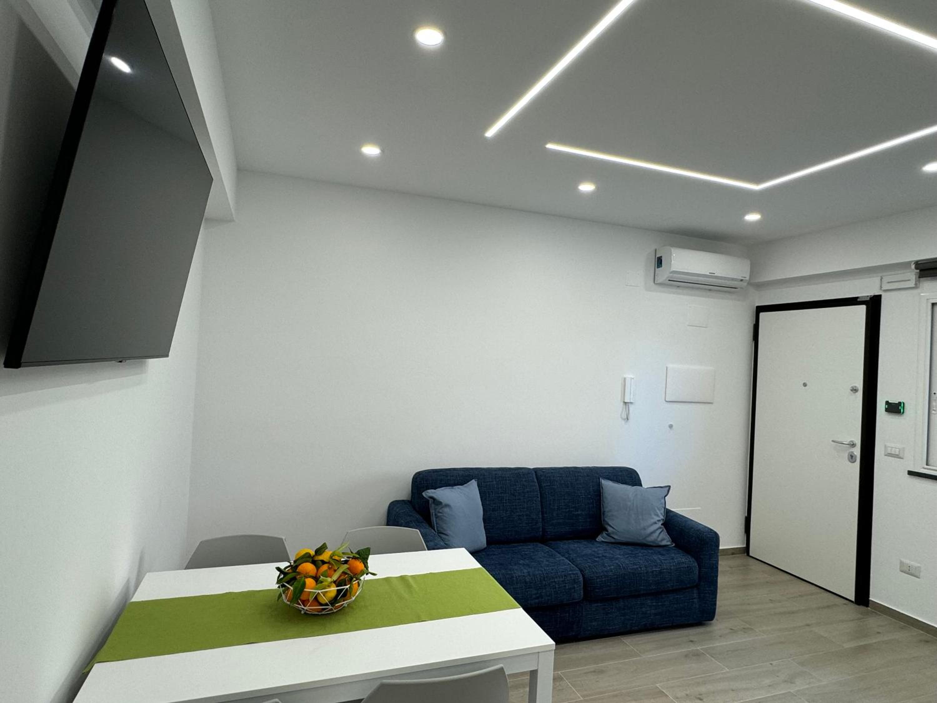 Thetis Apartments