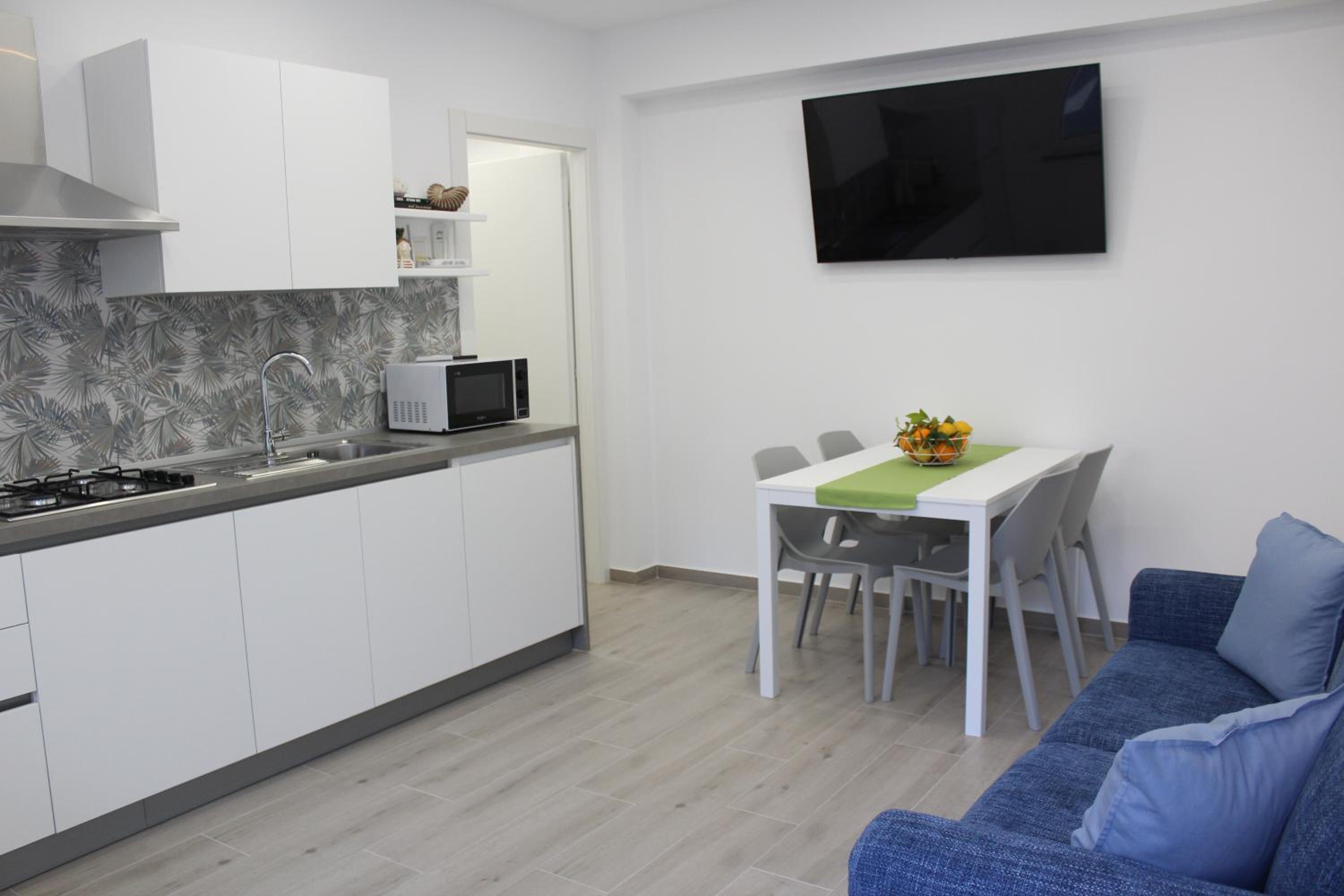 Thetis Apartments