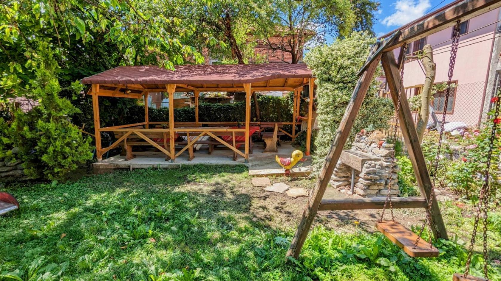 Pamir Guest House