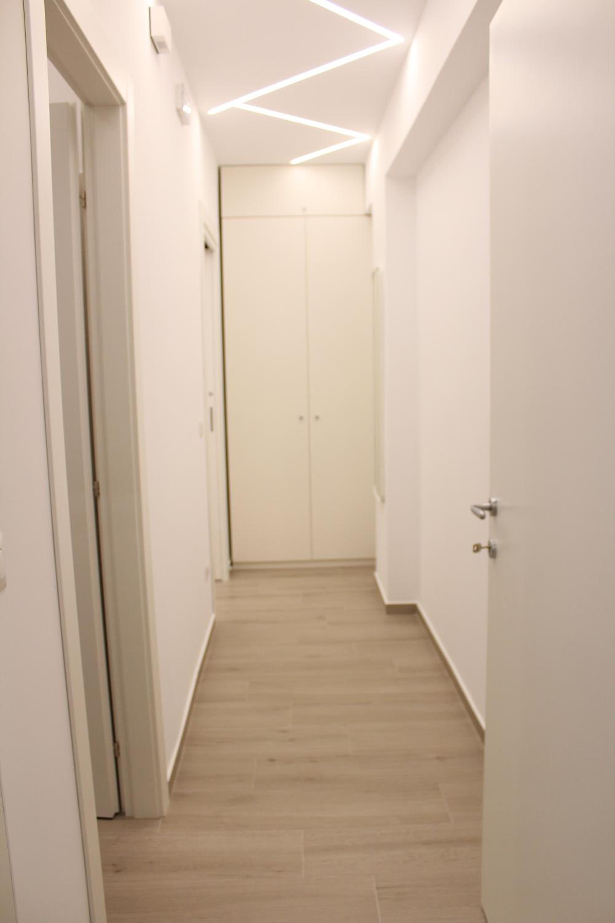 Thetis Apartments