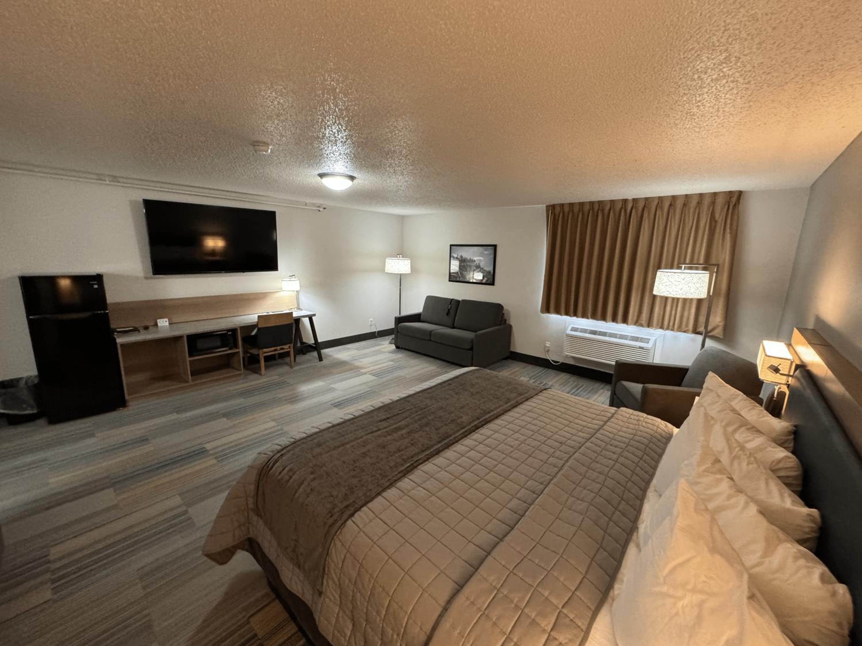 Bearcat Inn and Suites - Property Image 16