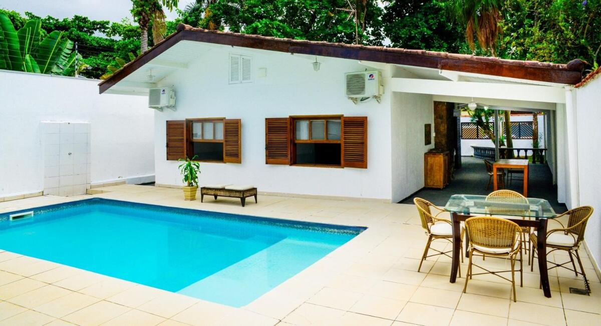 Casa Guarujá Piscina 2 min Praia Pernambuco
