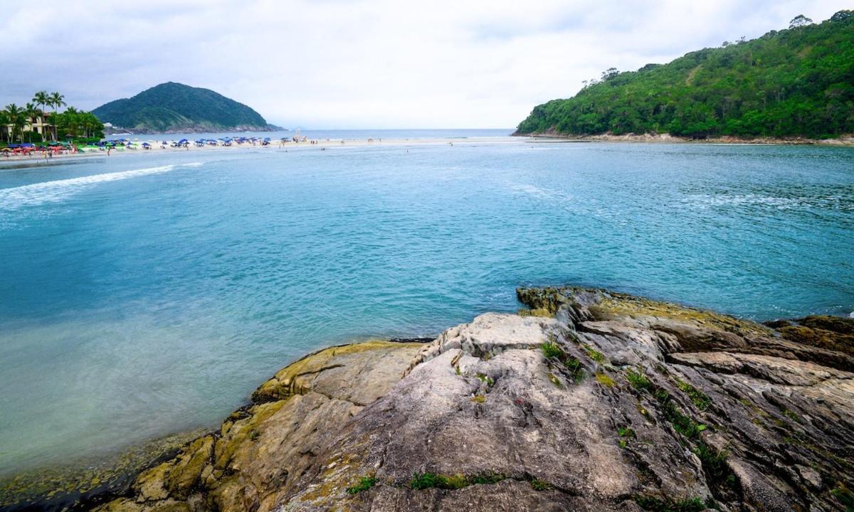 Casa Guarujá Piscina 2 min Praia Pernambuco