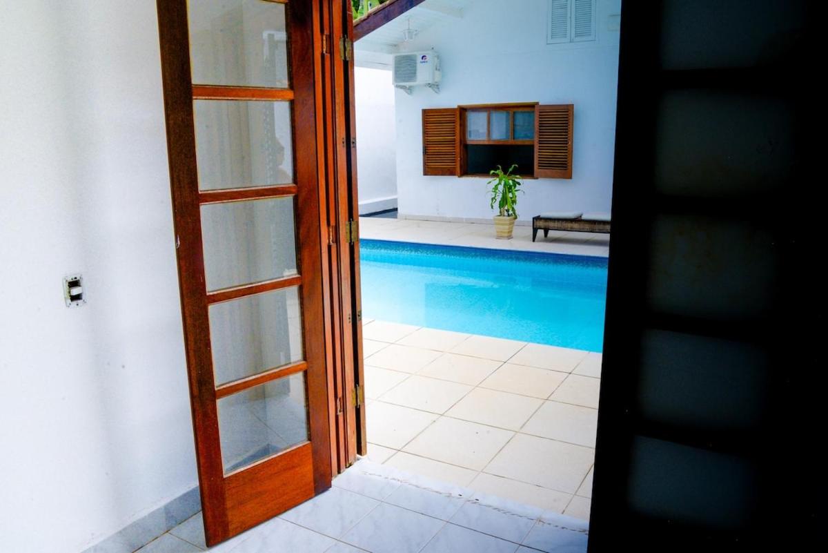 Casa Guarujá Piscina 2 min Praia Pernambuco
