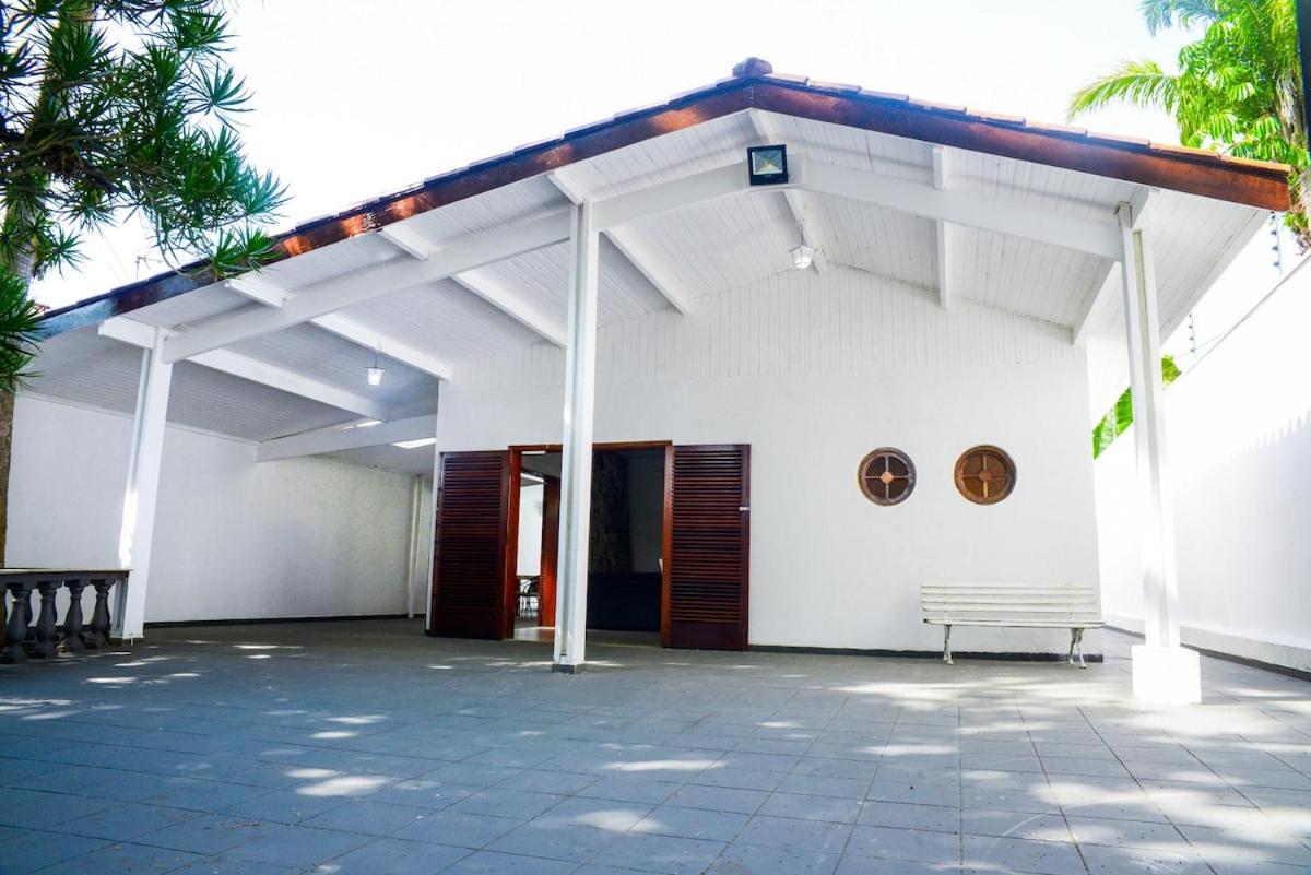 Casa Guarujá Piscina 2 min Praia Pernambuco