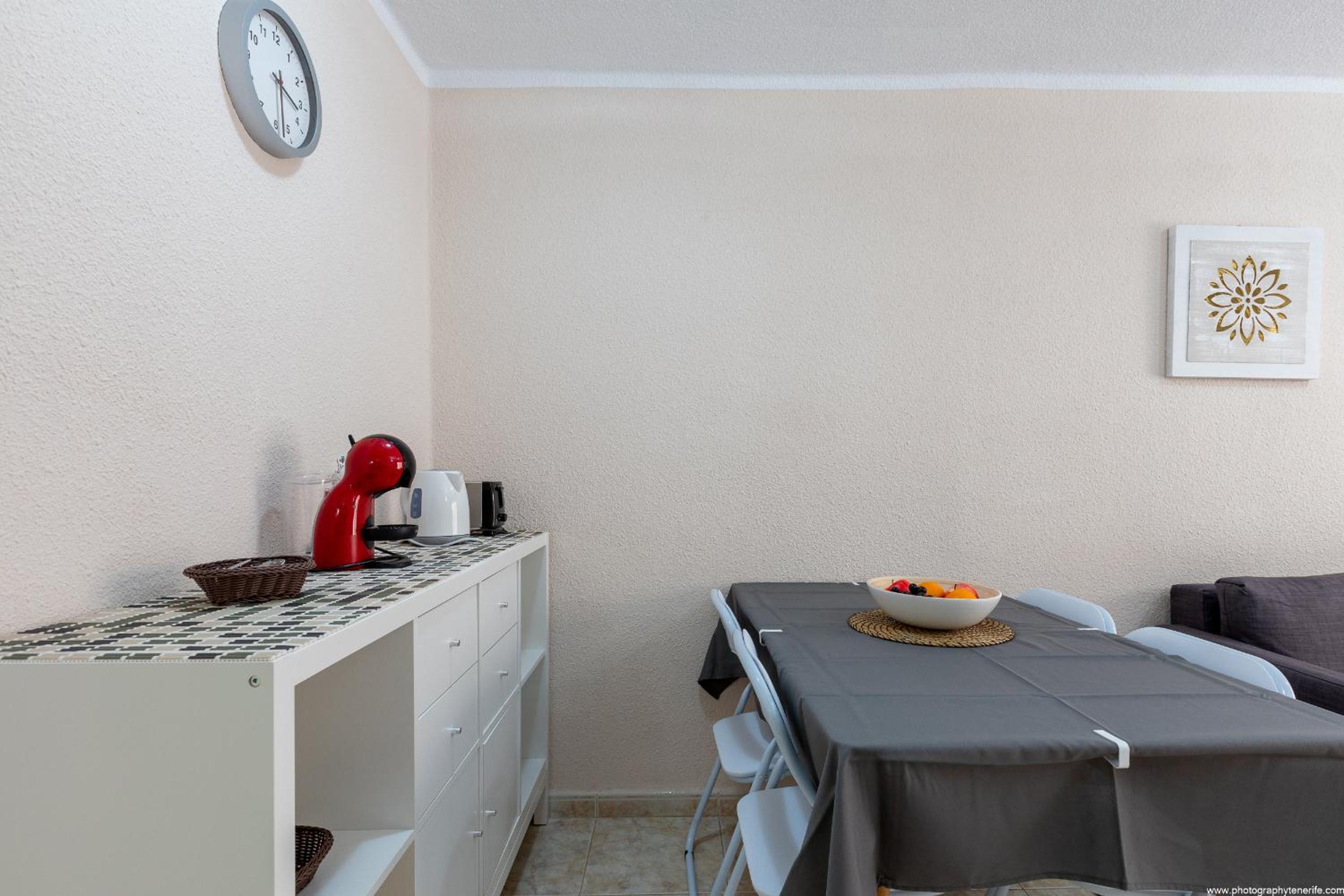 Great Location W 1 bedroom Costa Adeje view 3