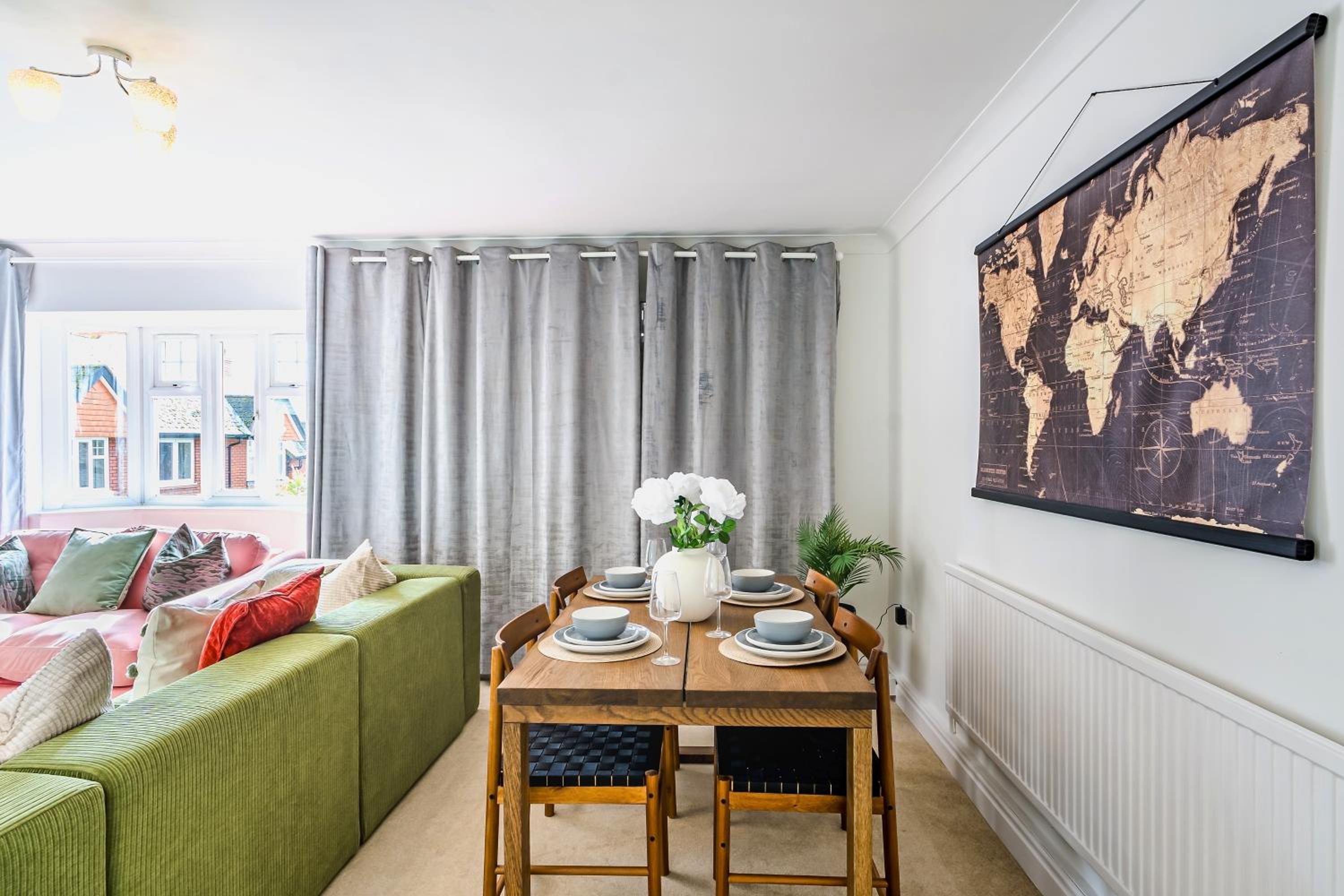 Cosy_2BEDFreeParkingNetflixGames