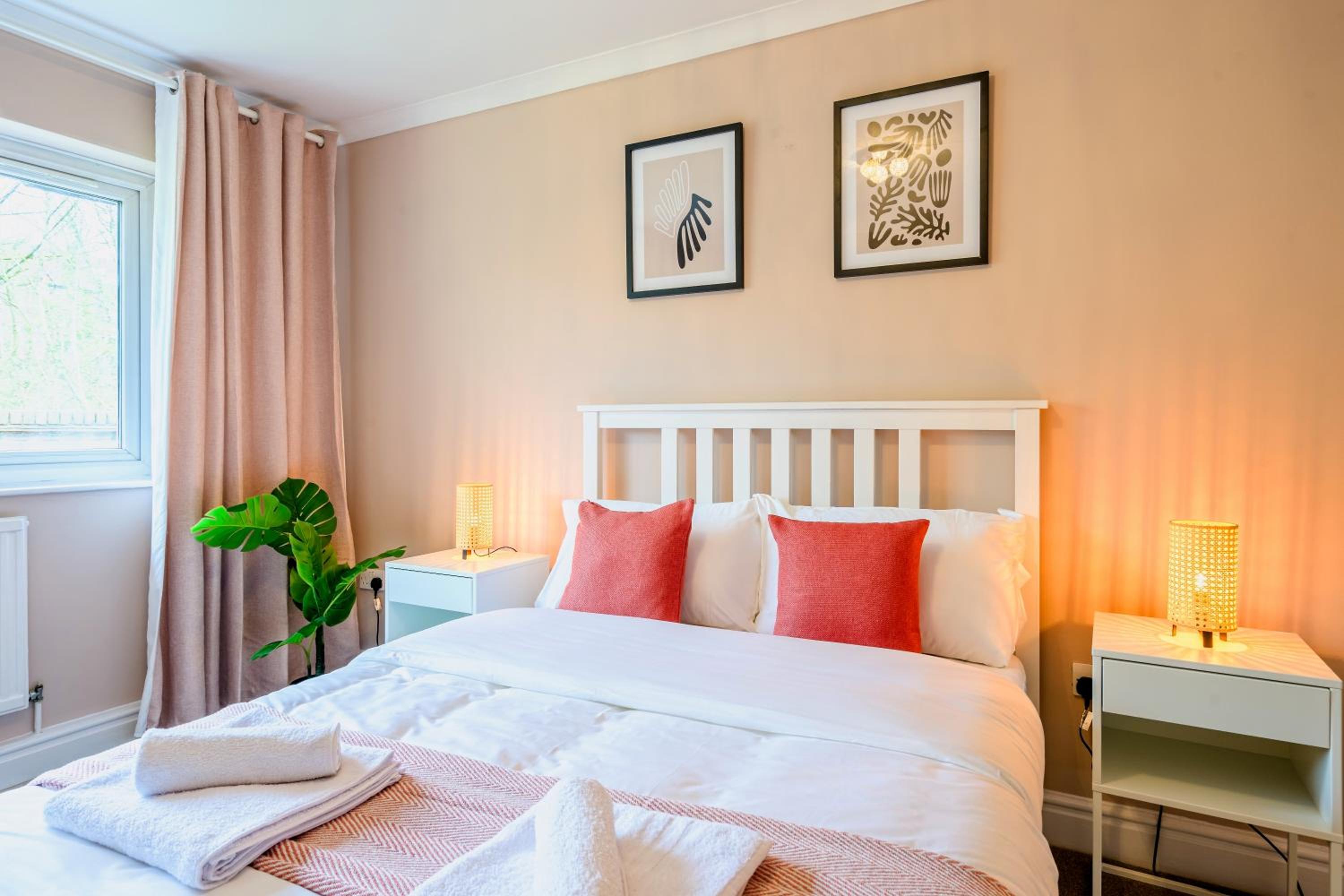 Cosy_2BEDFreeParkingNetflixGames