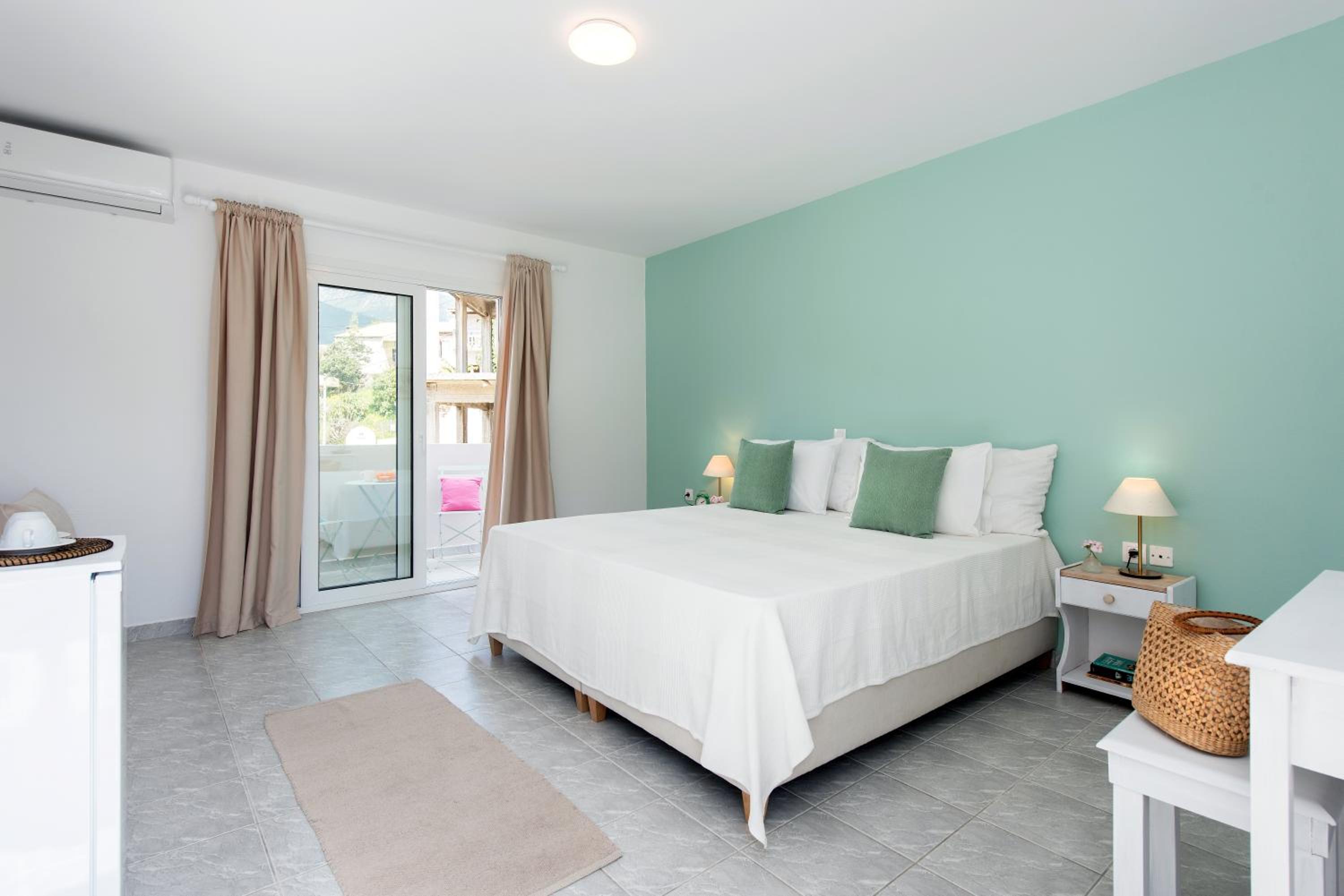 NiSea Apartments