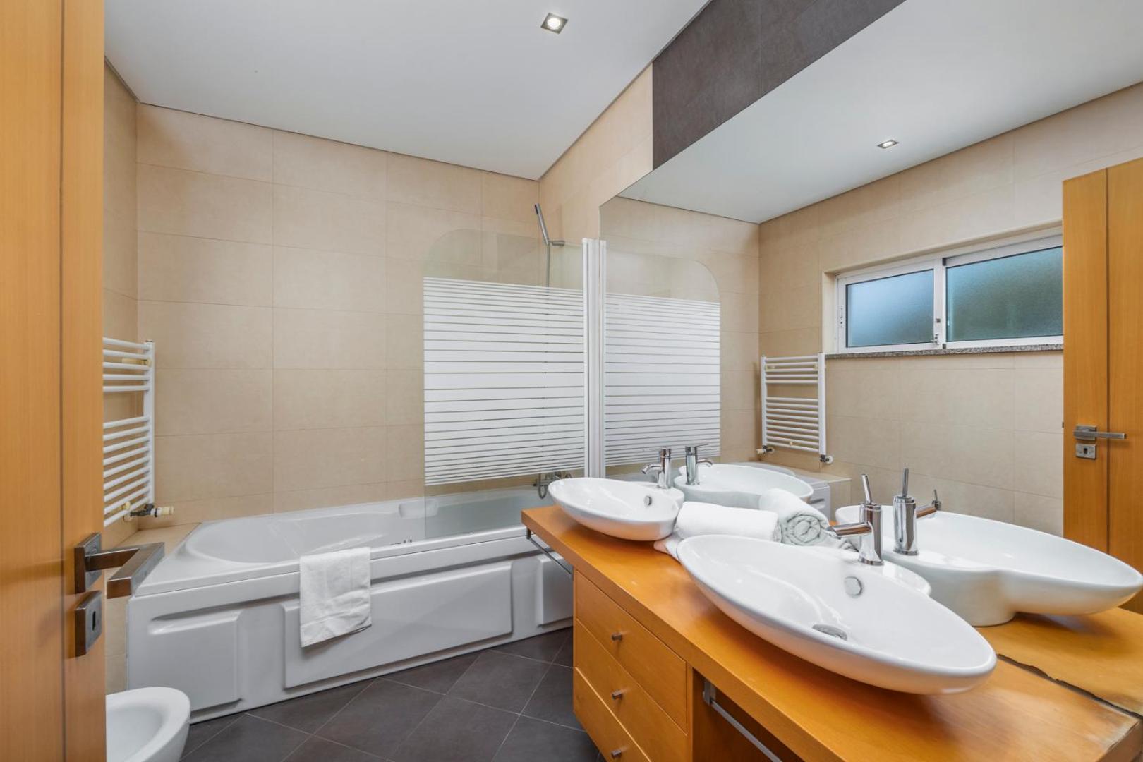 Meadow View Retreat