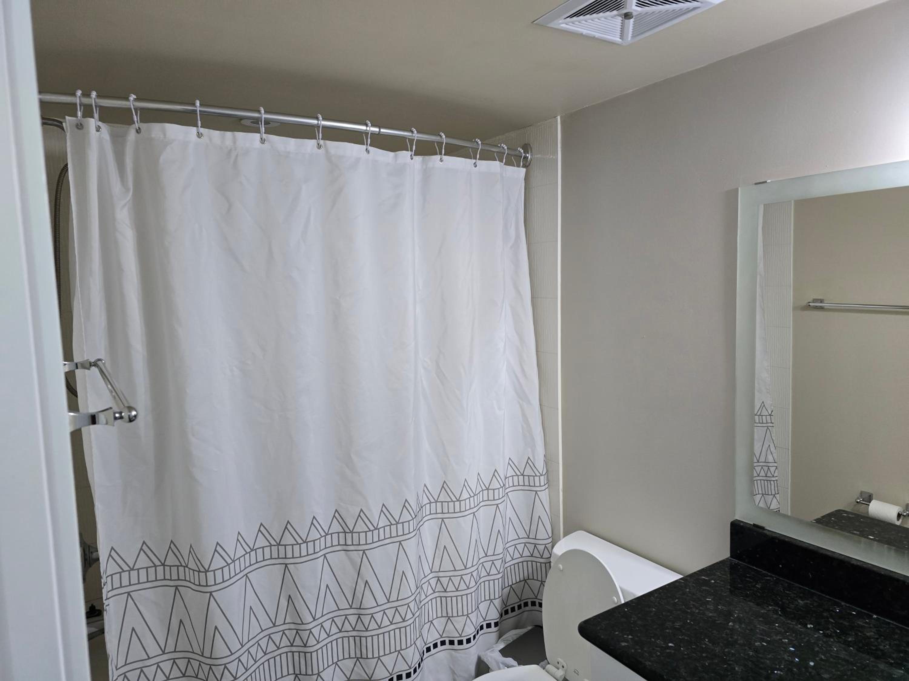 Smart Stylish Downtown Condo- 2 bedrooms