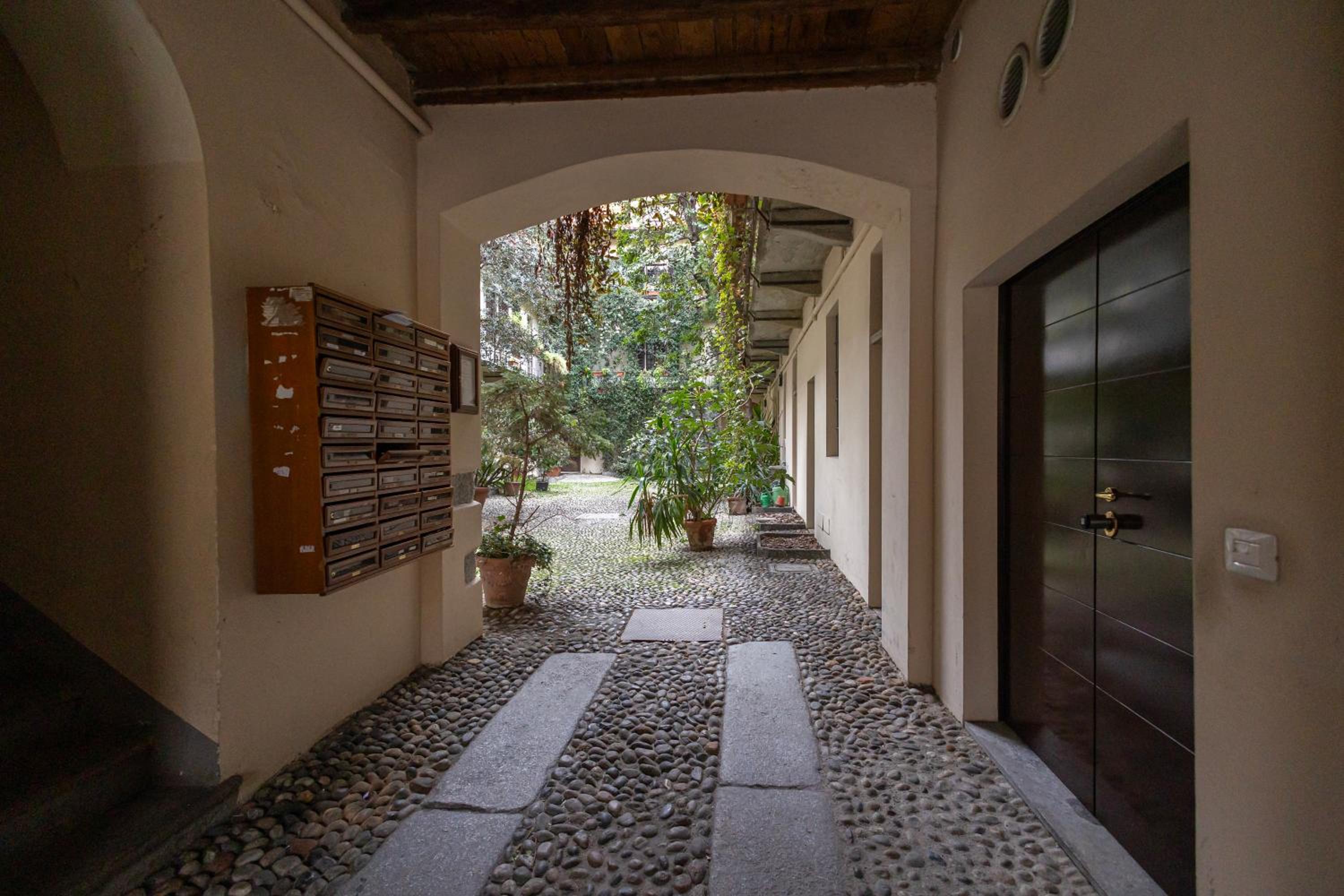 Flora 57 - Splendido Loft nel Cuore dei Navigli