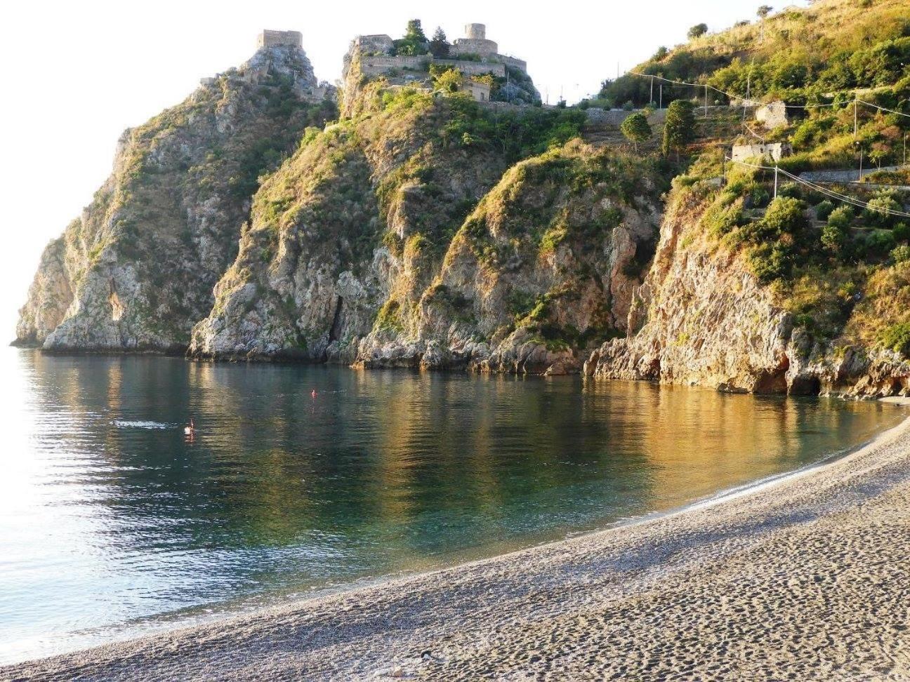 Thetis Apartments