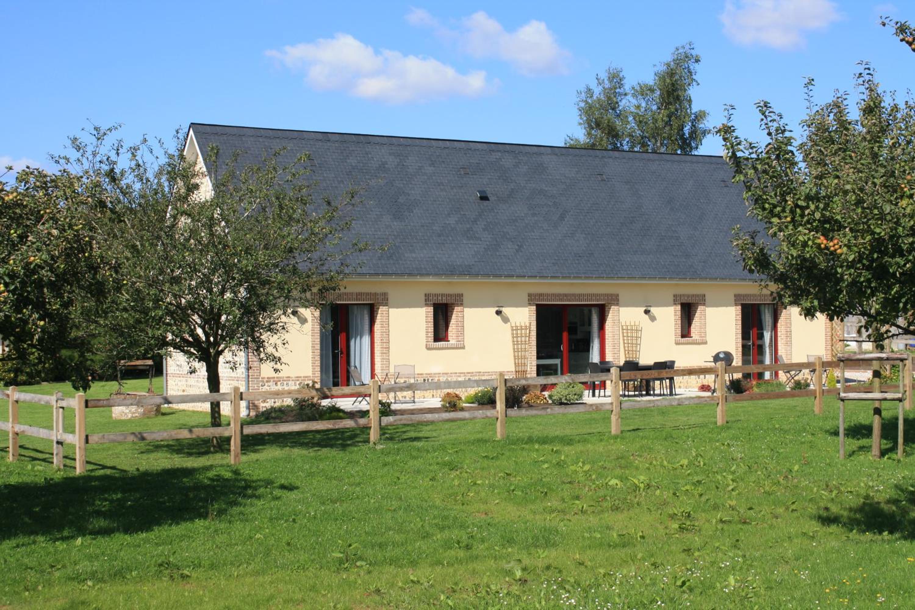 Le Clos Marie view 2