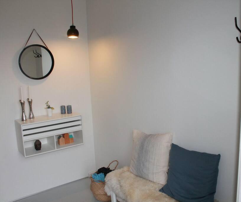 Anneks med eget toilet og bad - gratis parkering view 5