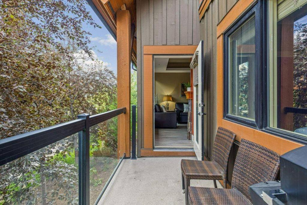 Gorgeous Mountain Condo - Pool & Hot Tub