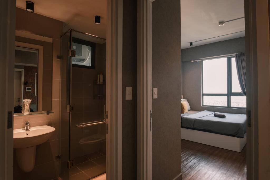 Masteri Riverview - Bathtub/Projector/Sound Sys