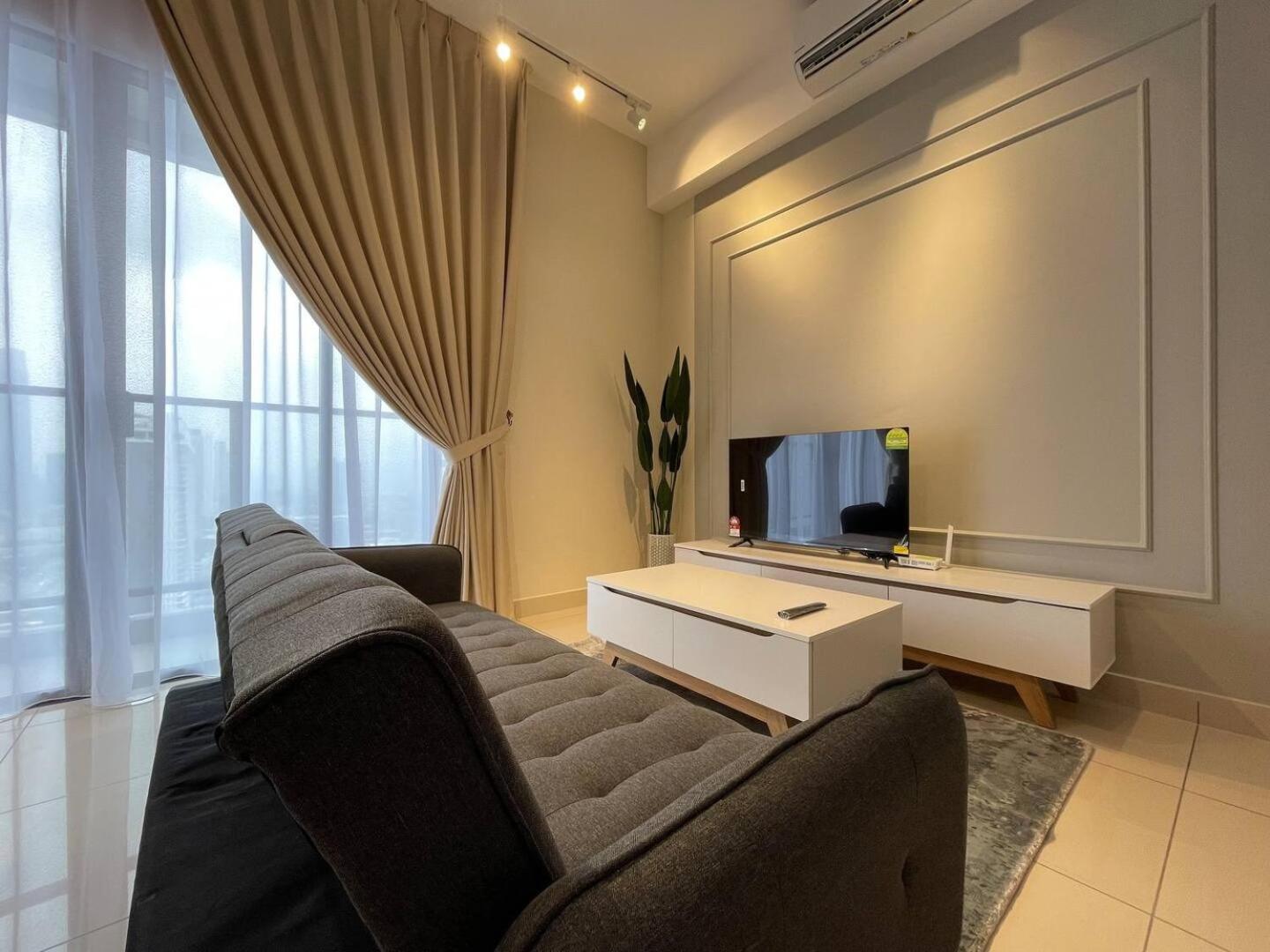 Trion@KL by Traveler Home