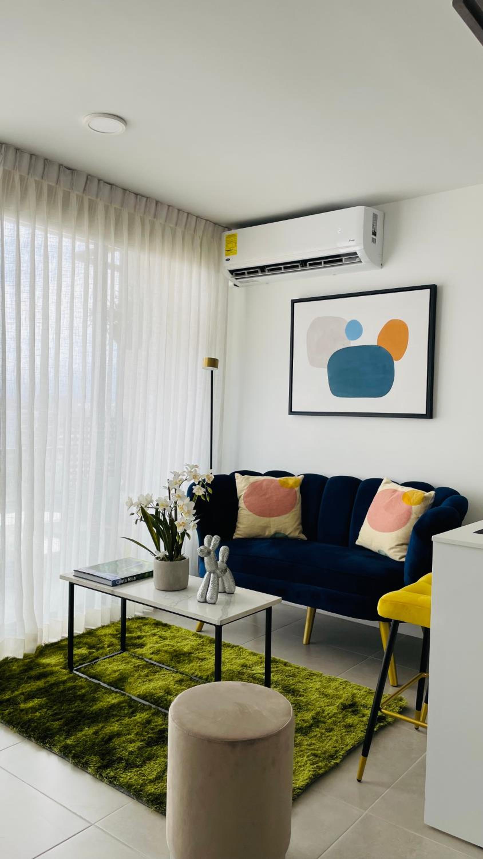 SkyGarden Nunciatura Luxury Apartment #705