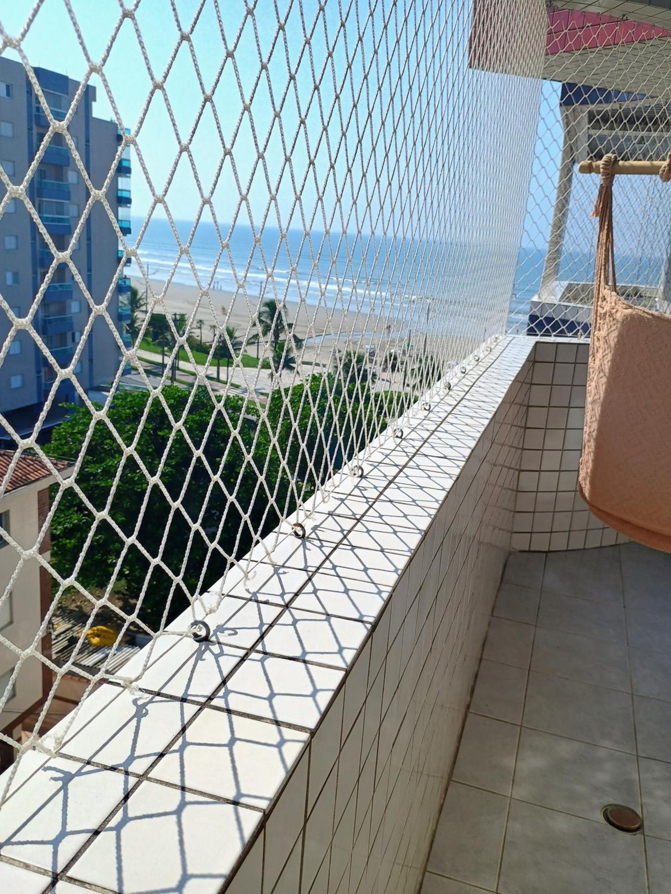 Apartamento Praia Grande 30 metros da praia Estacionamento Gratuito e WI-FI
