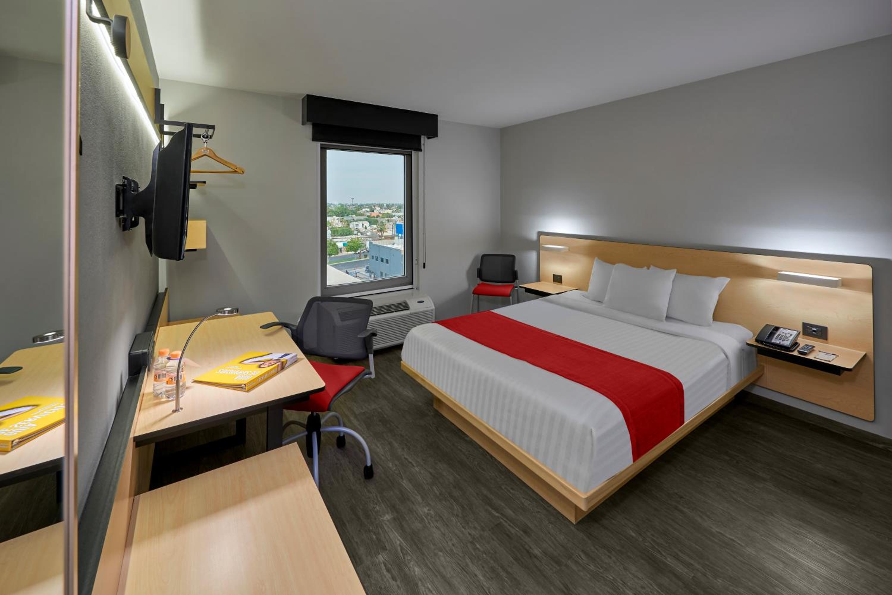 Ensenada Vacations - City Express by Marriott Ensenada - Property Image 43
