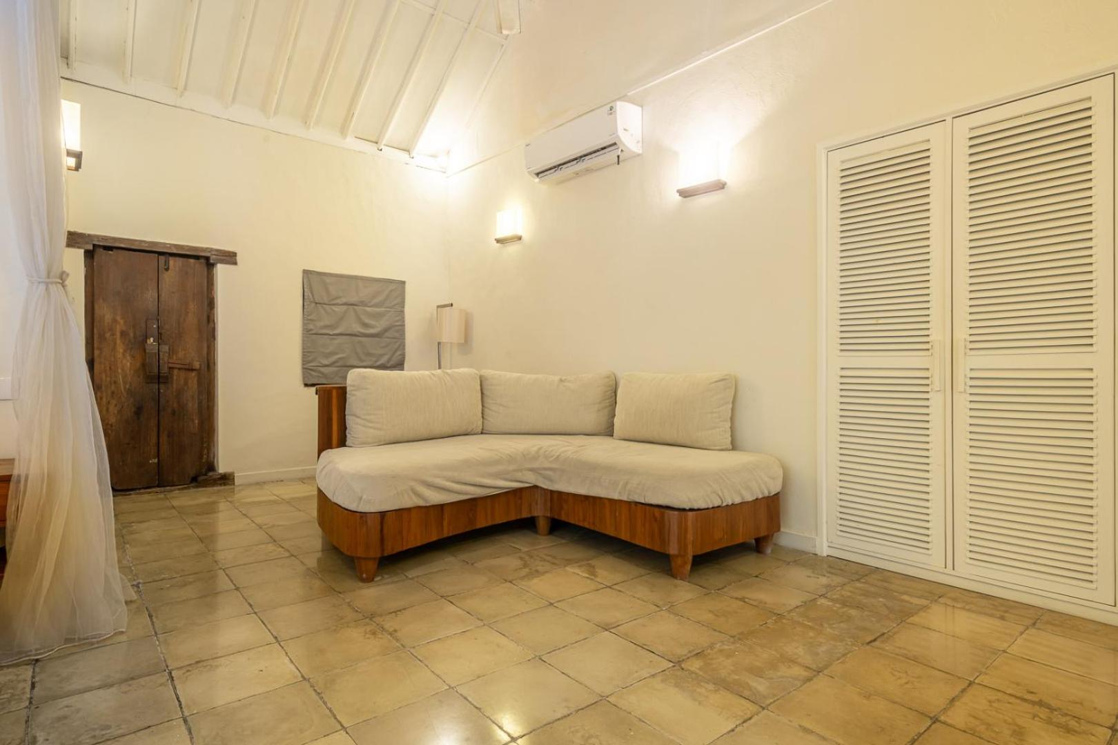 Nameera Villa