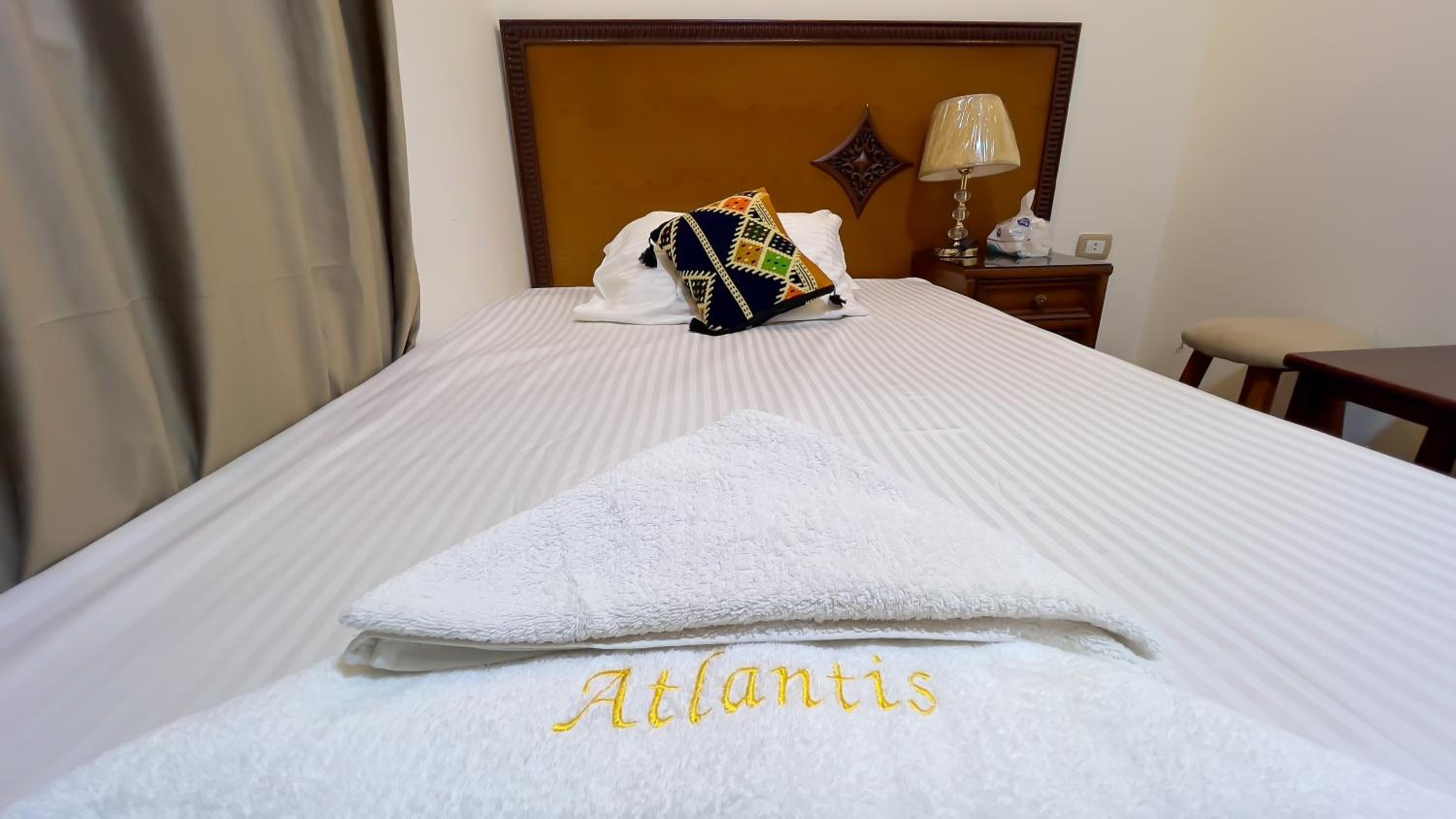 Atlantis Pyramids Inn New