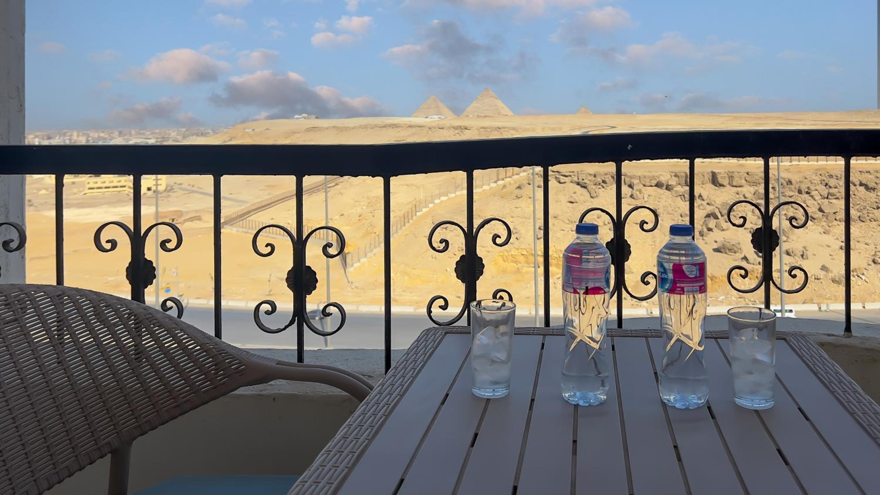 Atlantis Pyramids Inn New