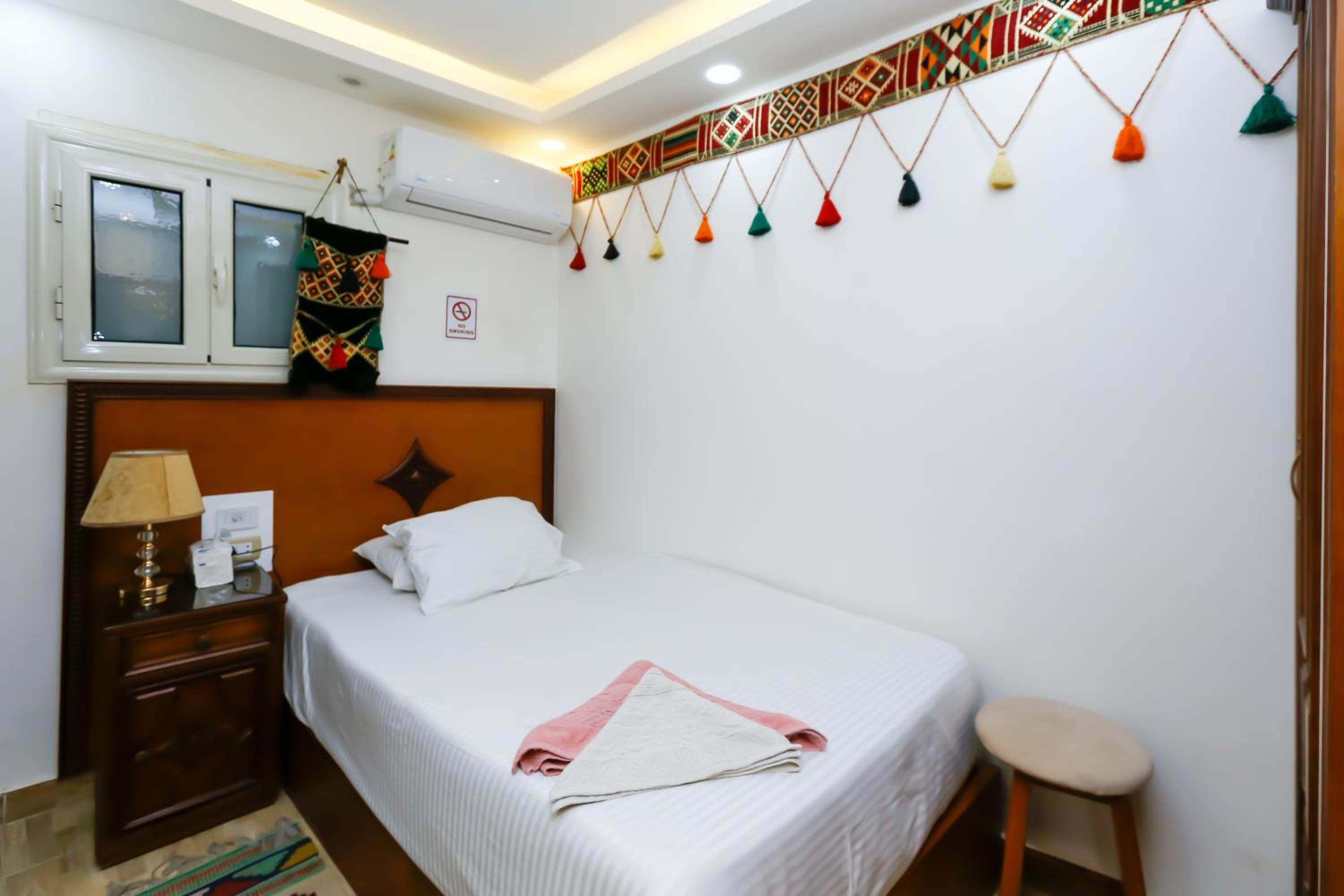 Atlantis Pyramids Inn New