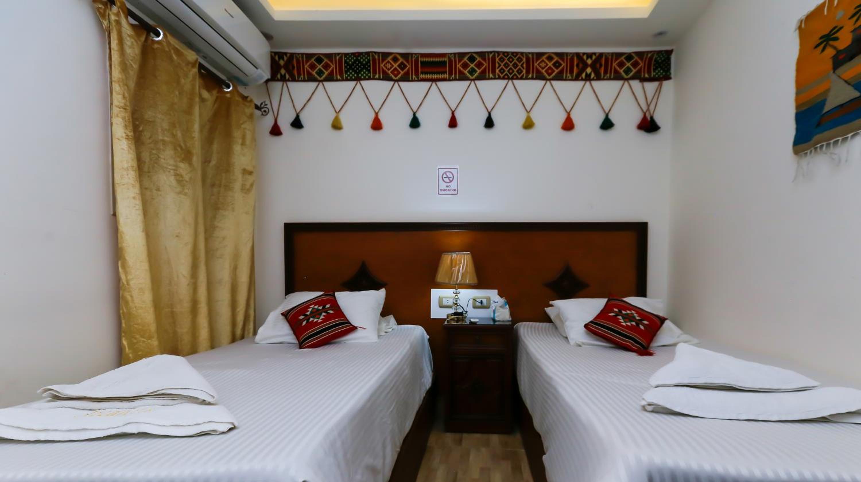 Atlantis Pyramids Inn New