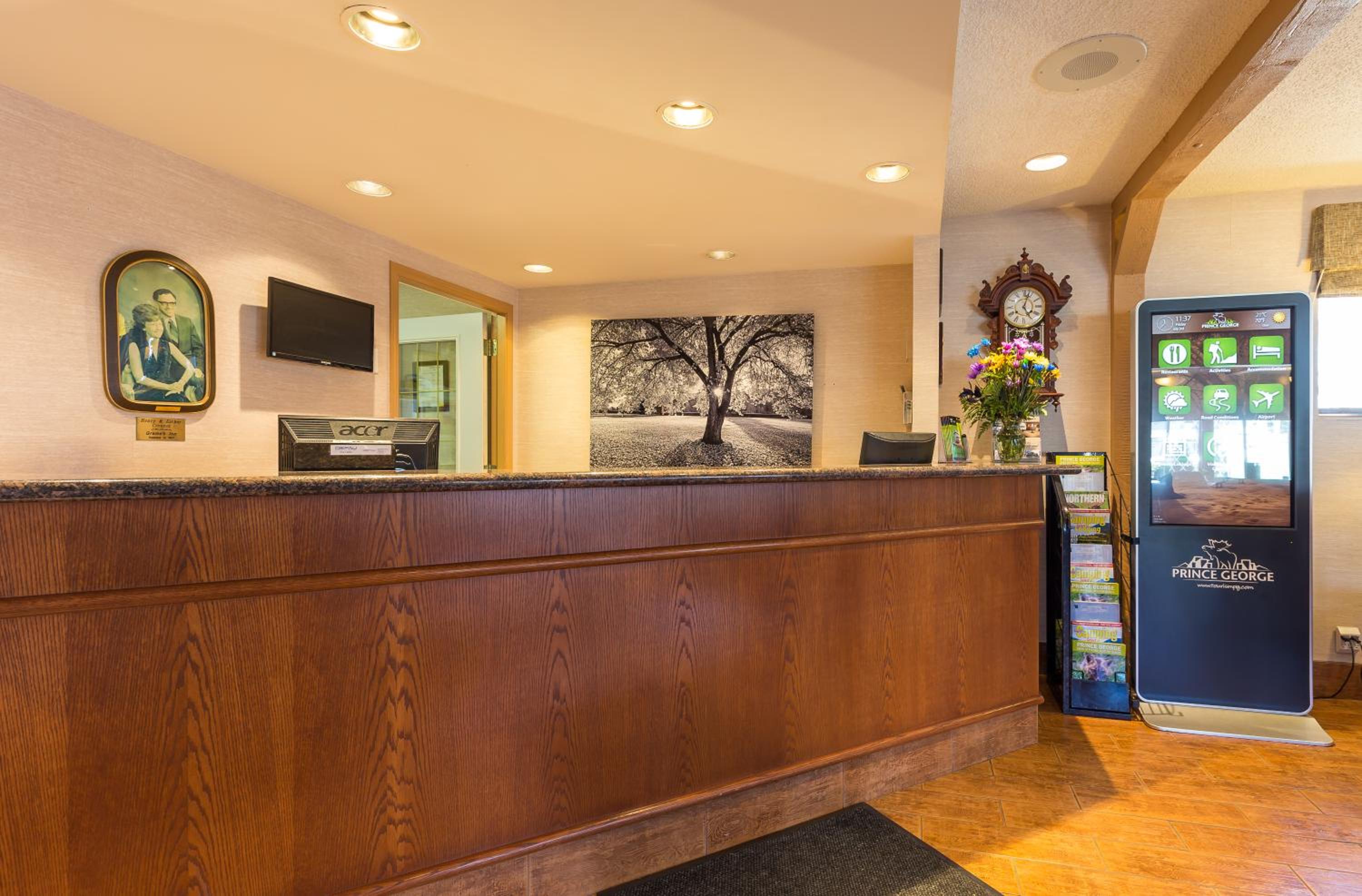 Grama's Inn