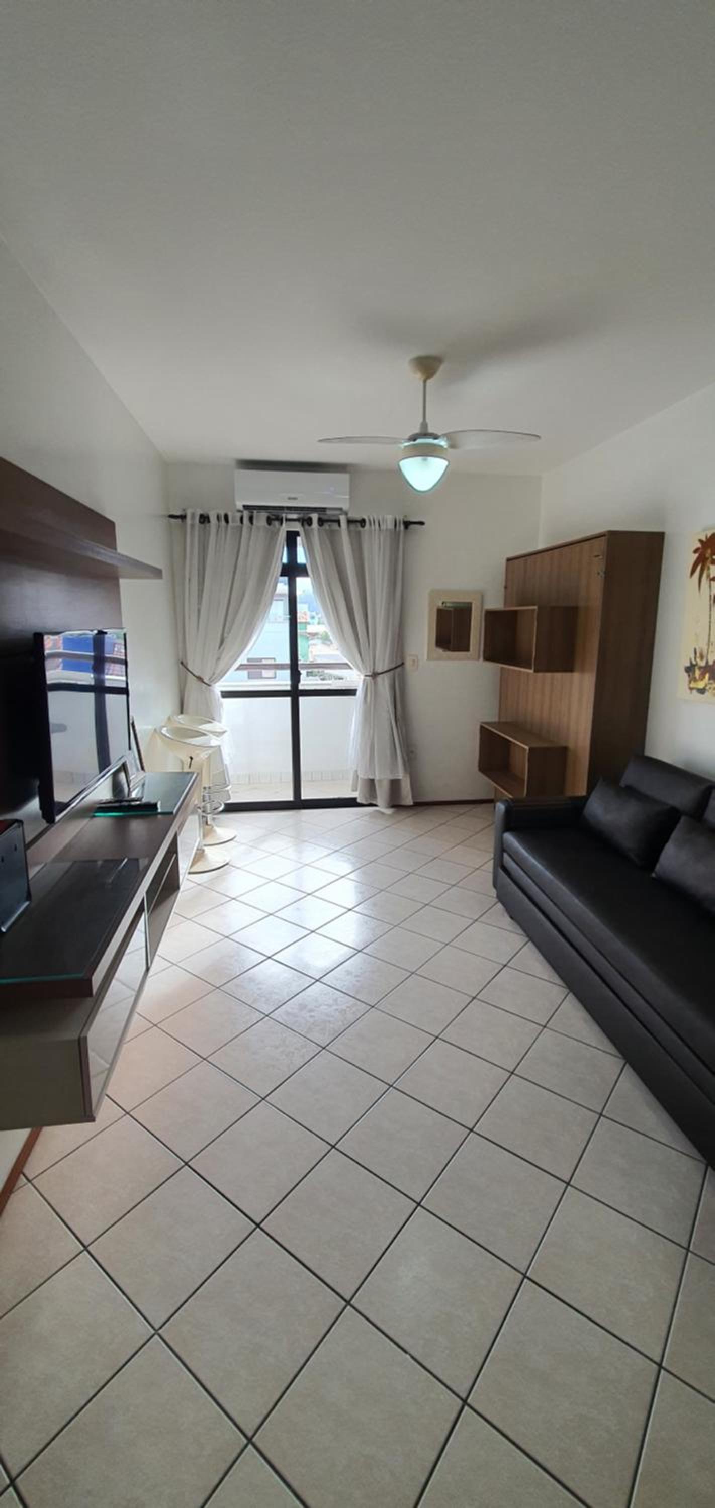 Apartamento TOP no centrinho da praia 01 quarto
