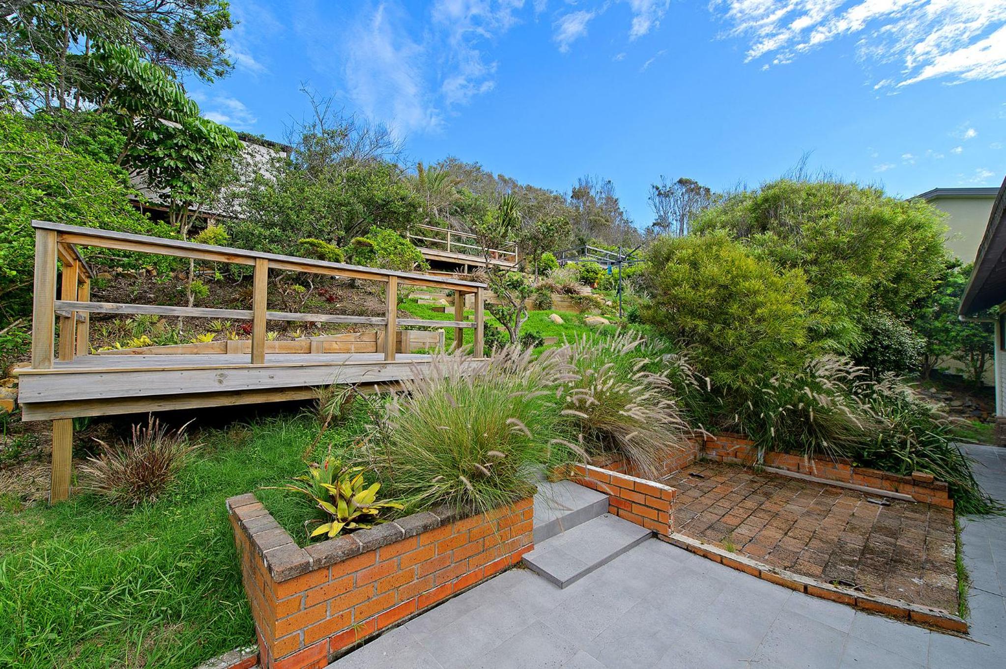 Barrels Beach House, 28 Dulconghi Street