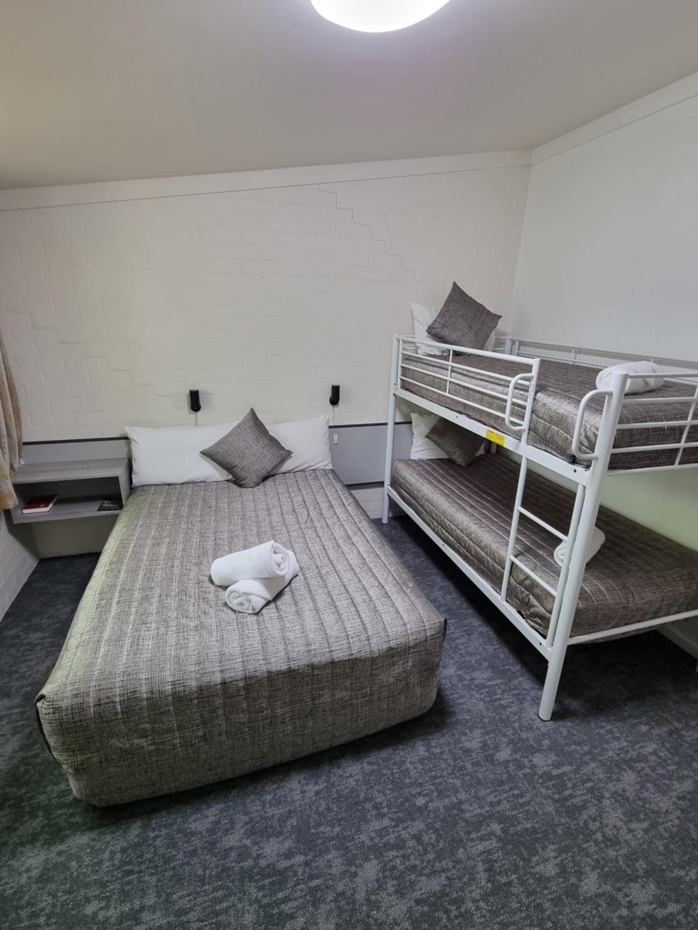 Y Motels Yarraman
