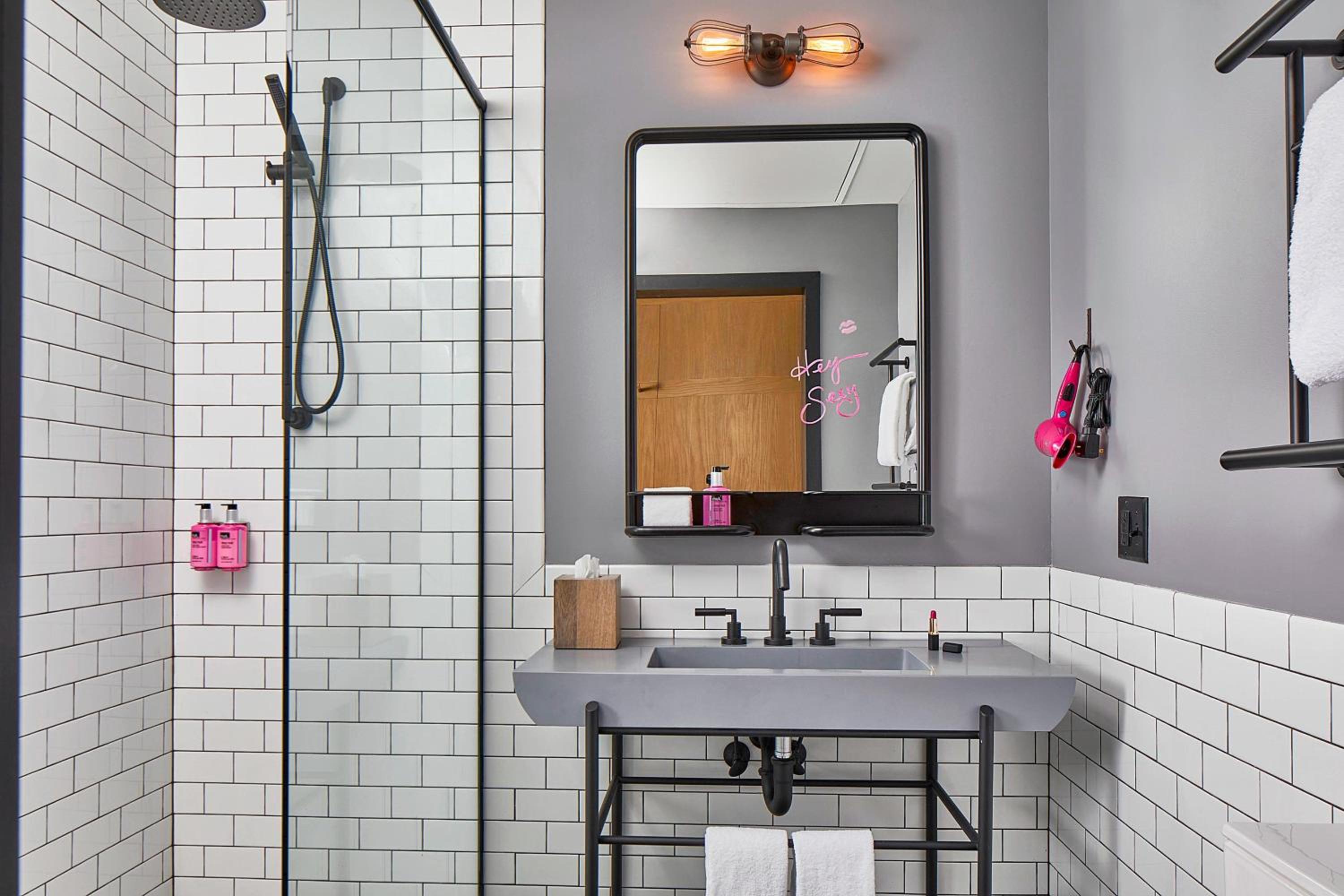 Minneapolis / St Paul Vacations - MOXY Minneapolis Uptown - Property Image 15