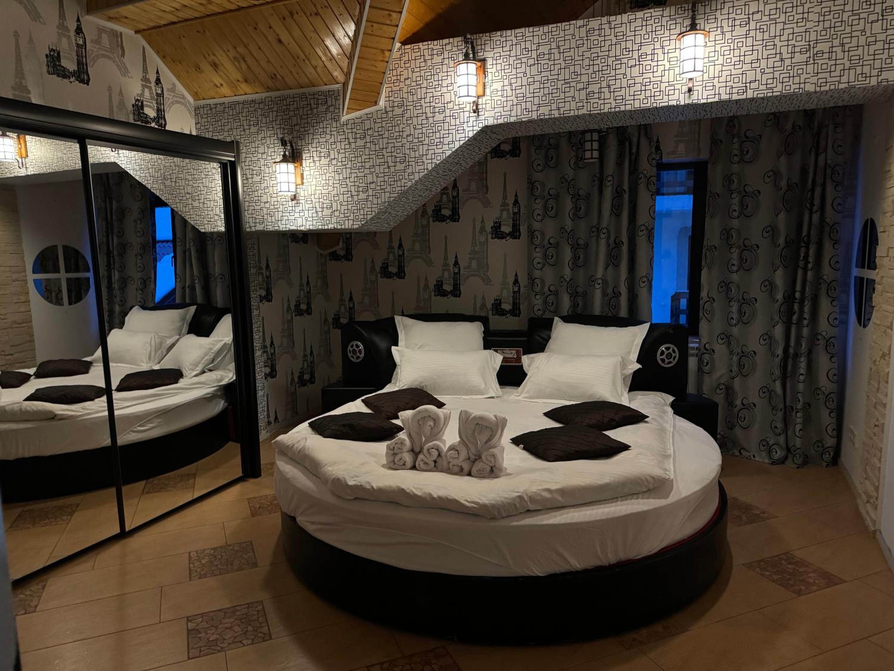 Babylon Apartment