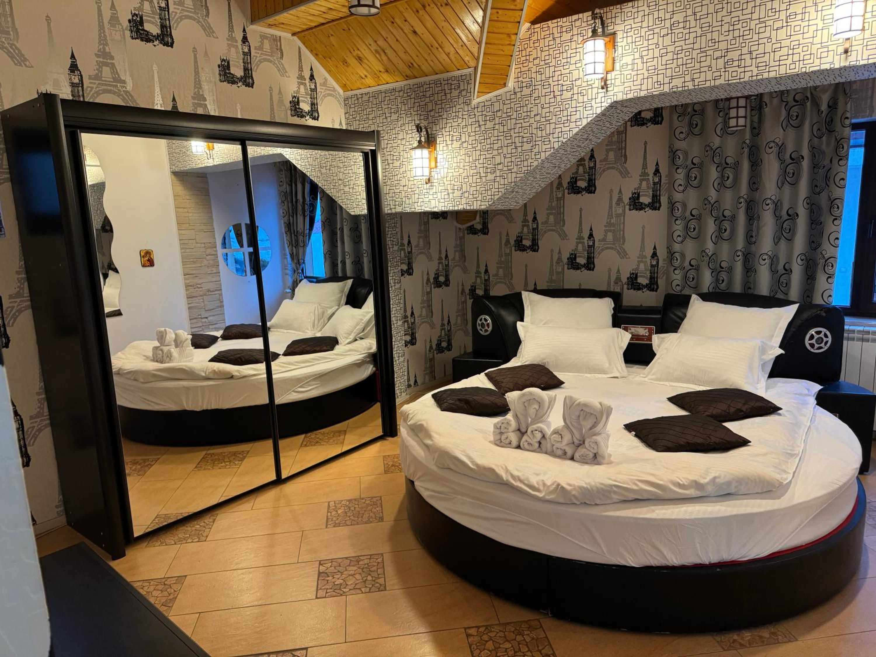 Babylon Apartment