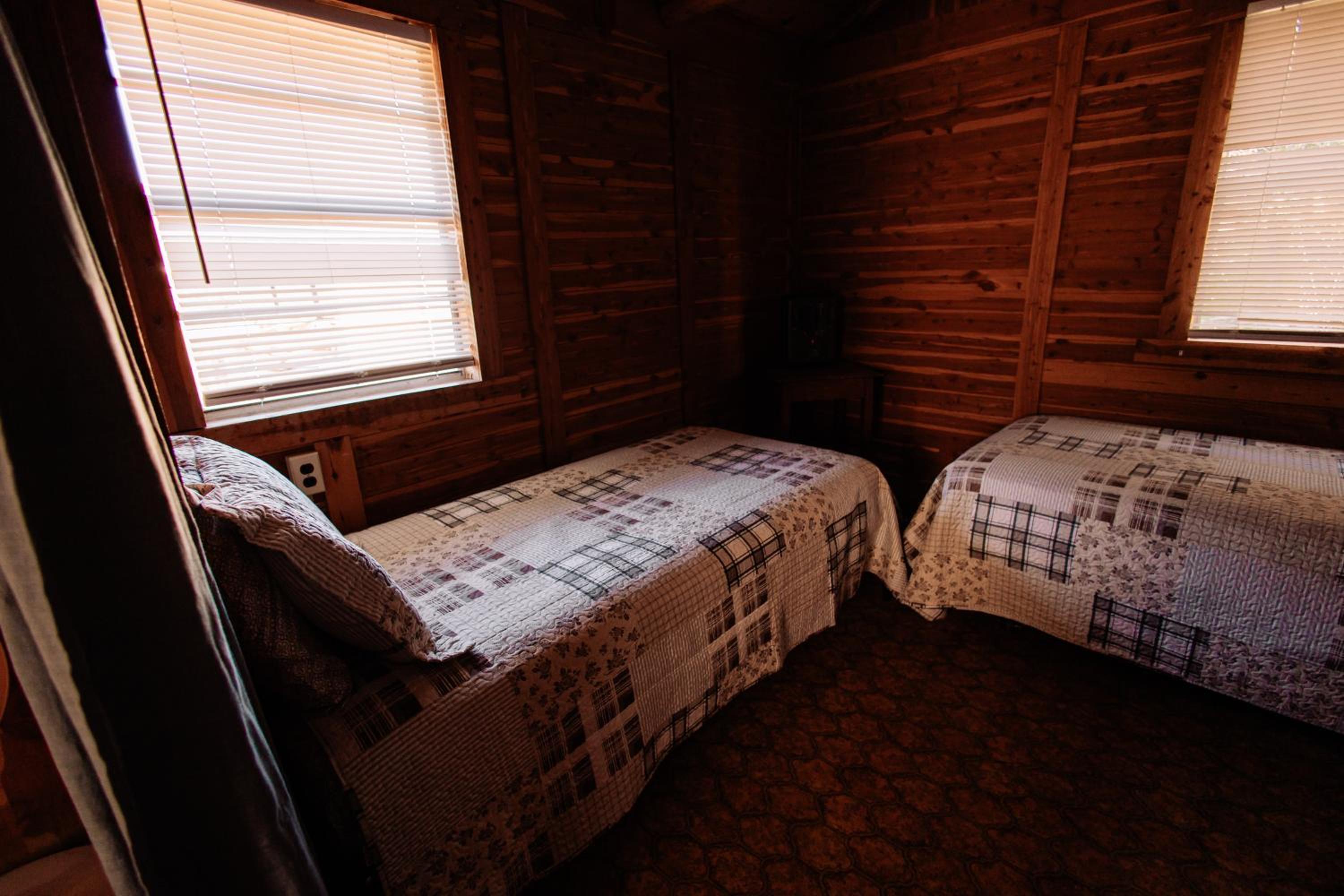 Thunderbird Lodge - Property Image 30