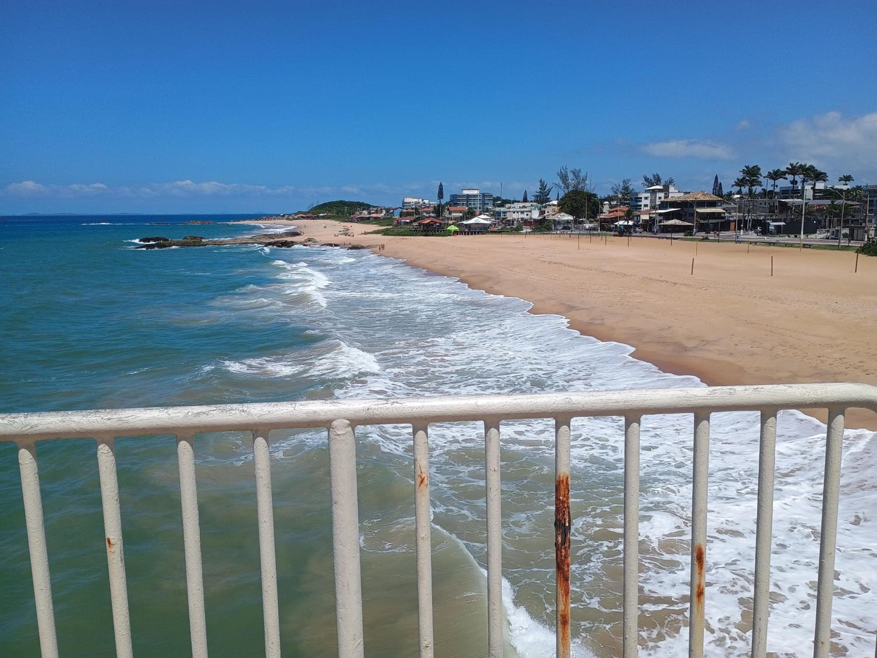 Triplex 3 quartos a 100 metros de Costa Azul