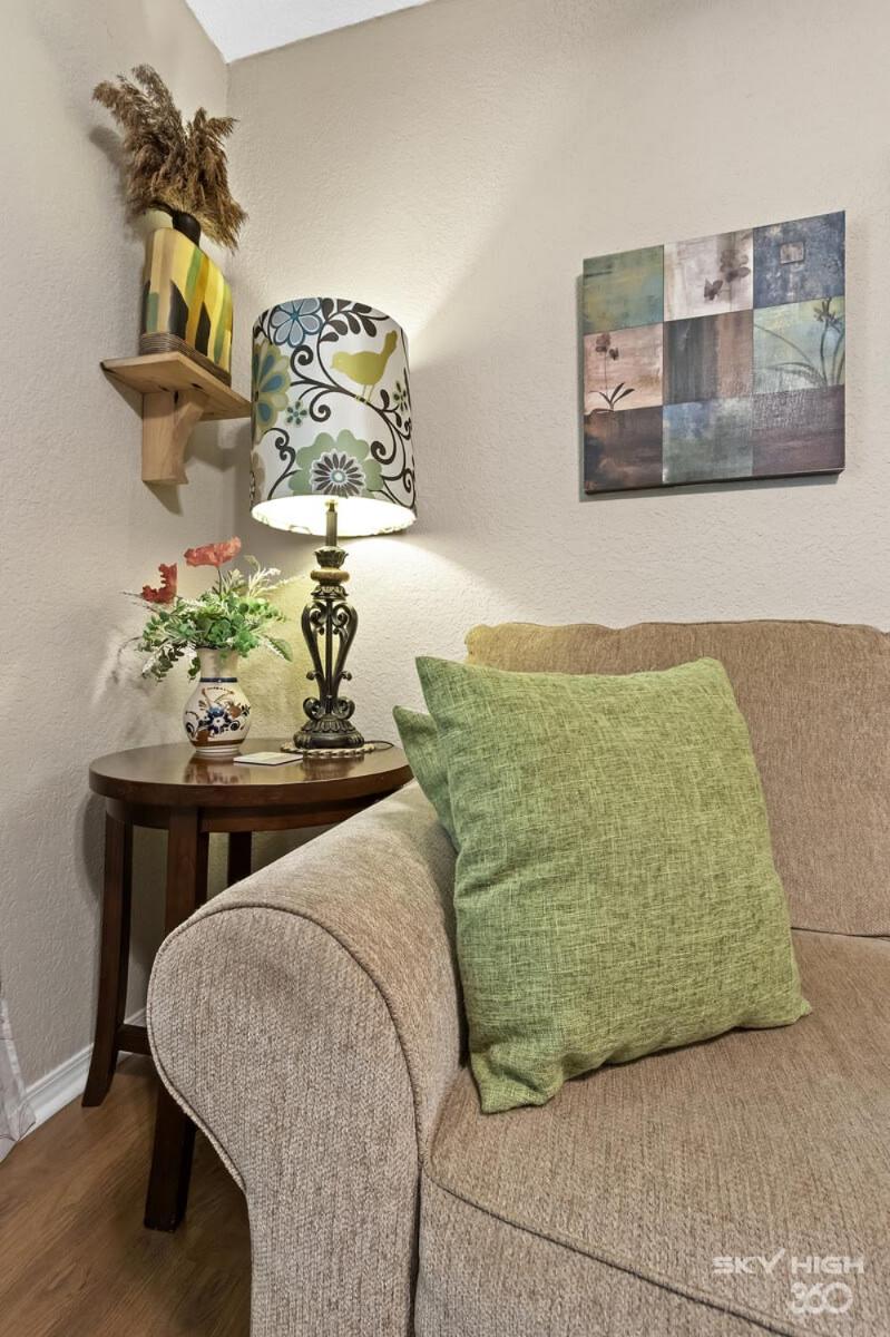 Wooded, Quiet Cottage, Very close to the Back 40