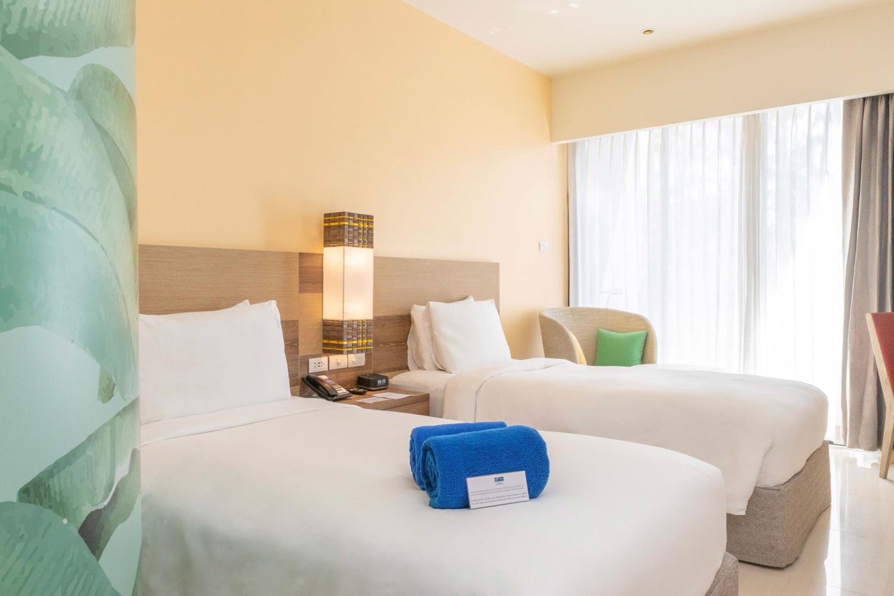 Holiday Inn Express Phuket Patong Beach Central by IHG