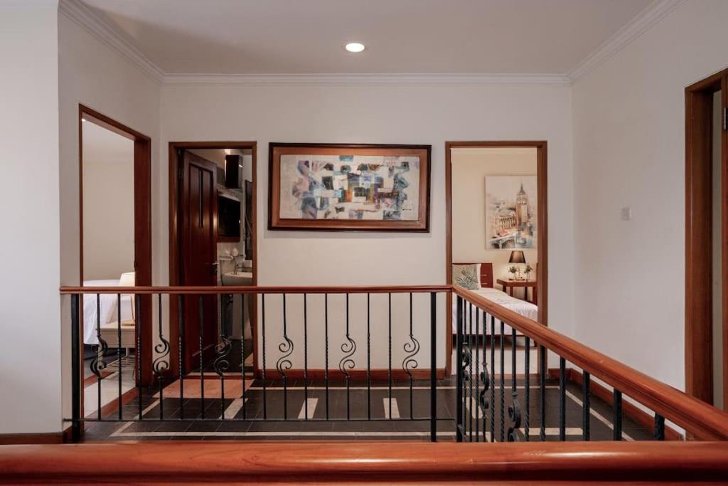 Pasteur Beautiful Luxury Home view 3