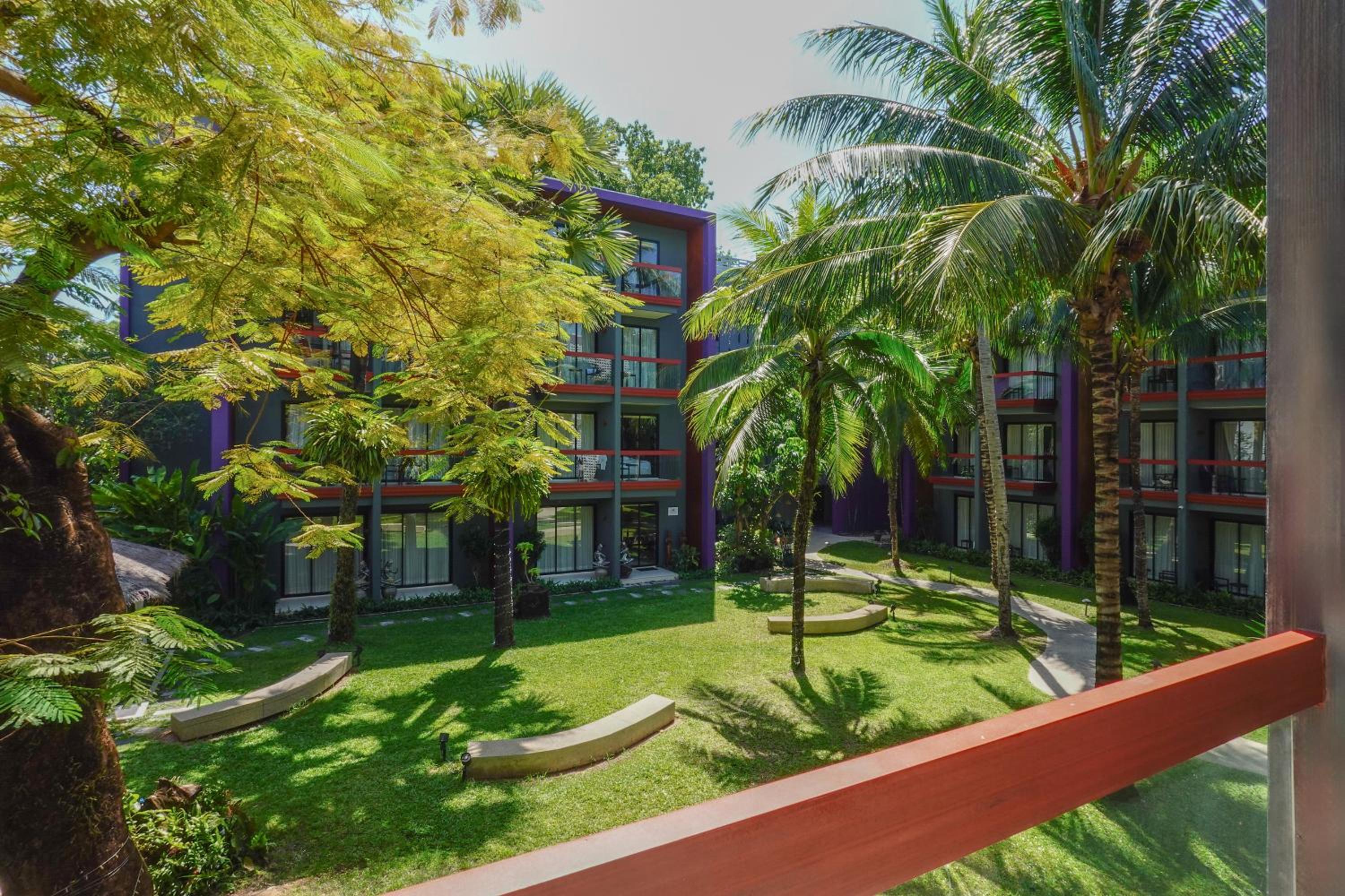 Holiday Inn Express Phuket Patong Beach Central by IHG