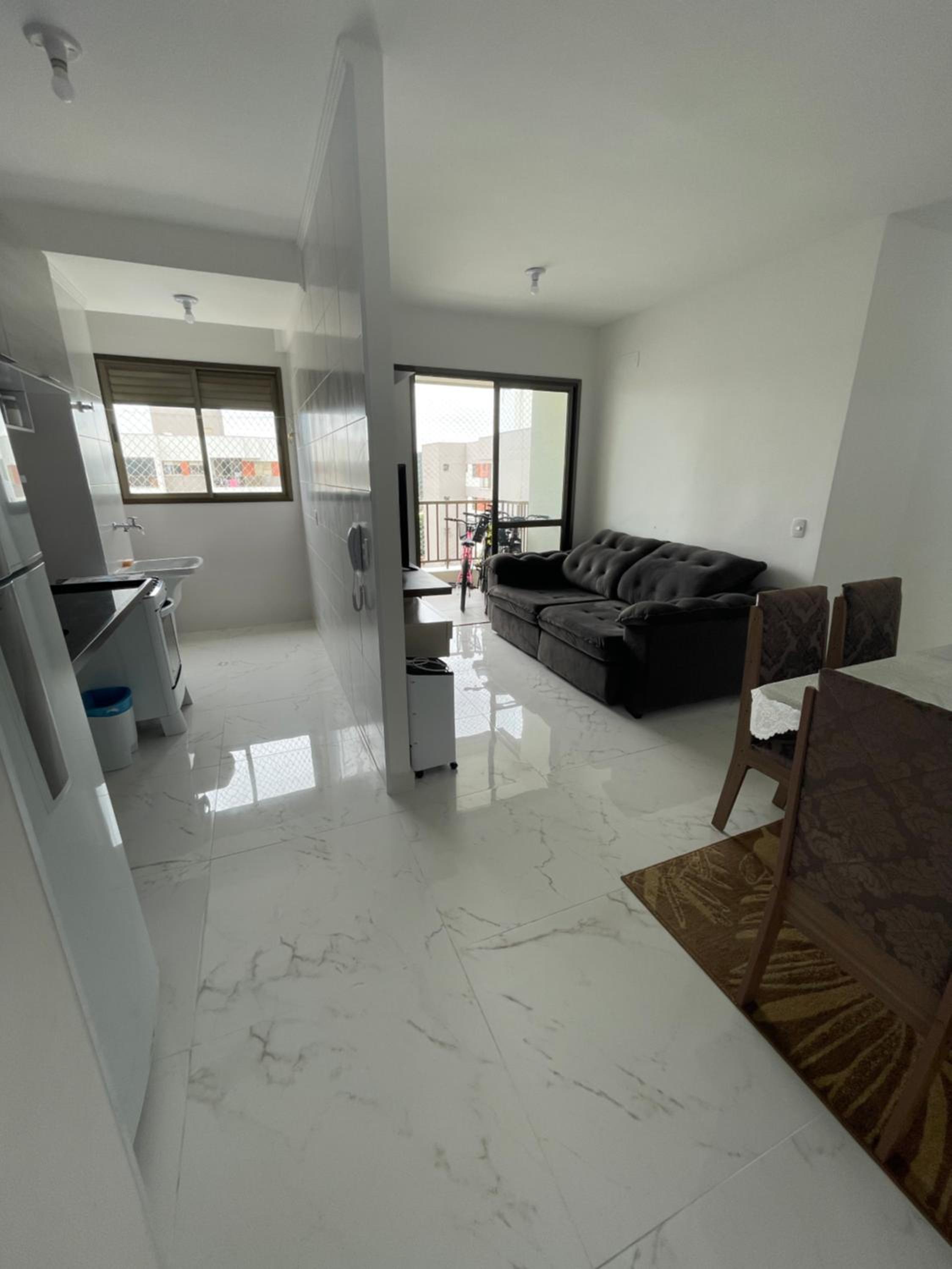 Apartamento no 9° andar com piscina