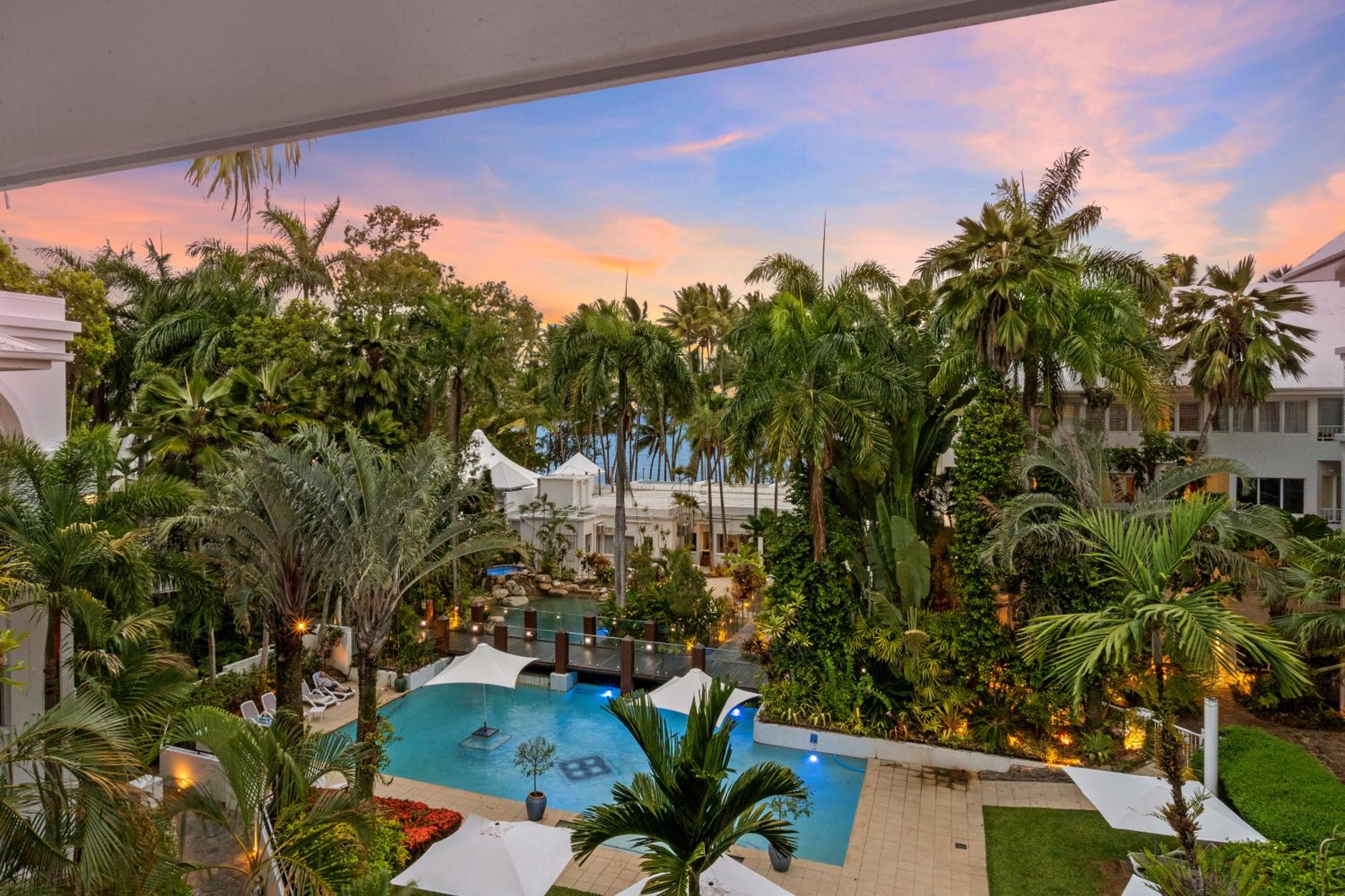 Alamanda Palm Cove by Belle Escapes