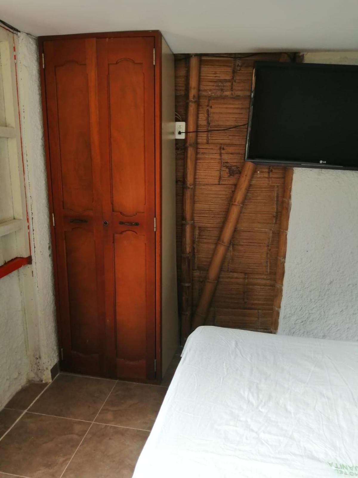 Cabaña rural con piscina