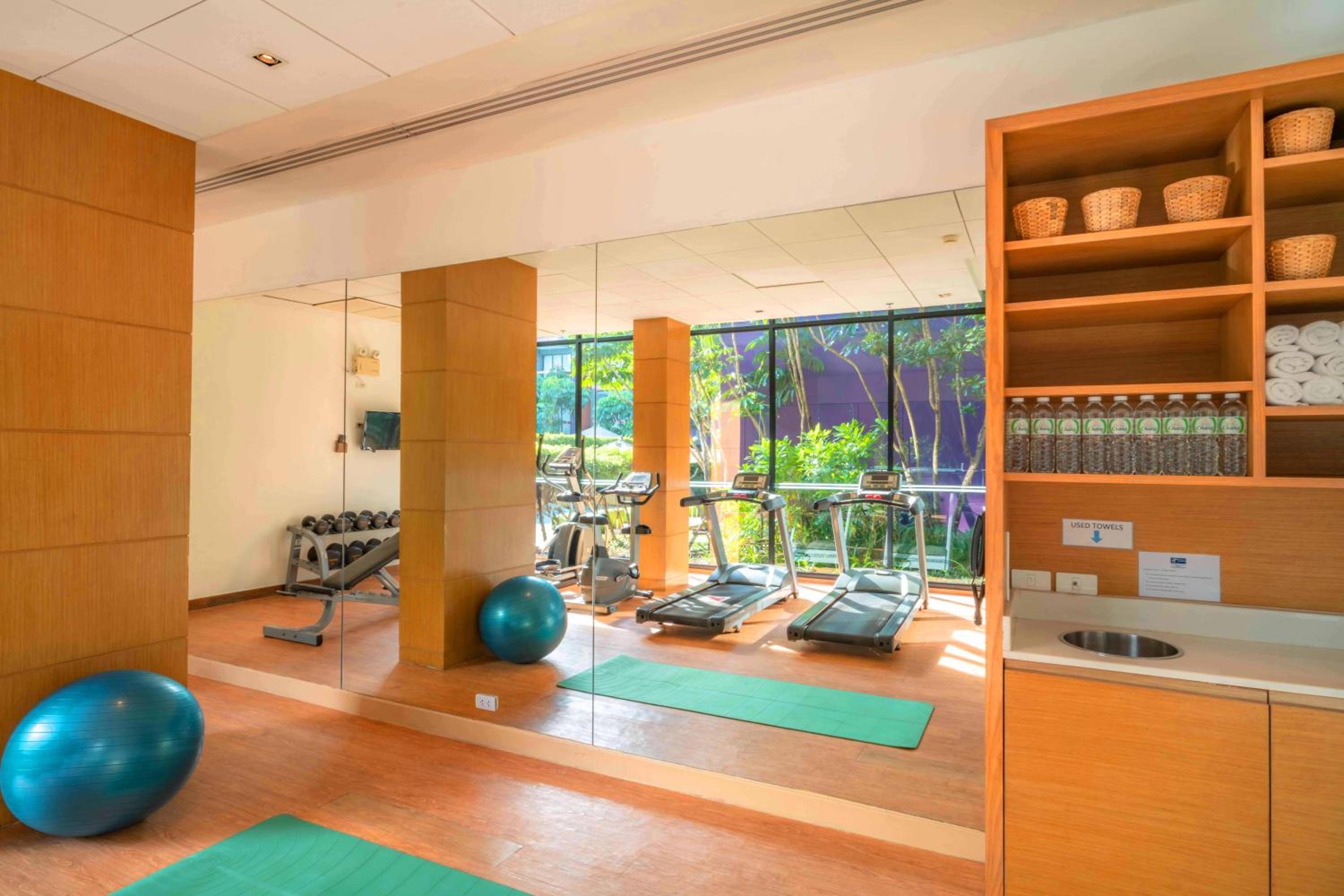 Holiday Inn Express Phuket Patong Beach Central by IHG
